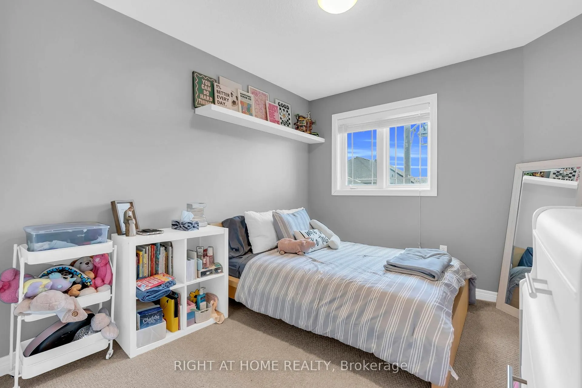 Photo 32 of 9 Periwinkle Drive, Hamilton, Stoney Creek — HOMEH