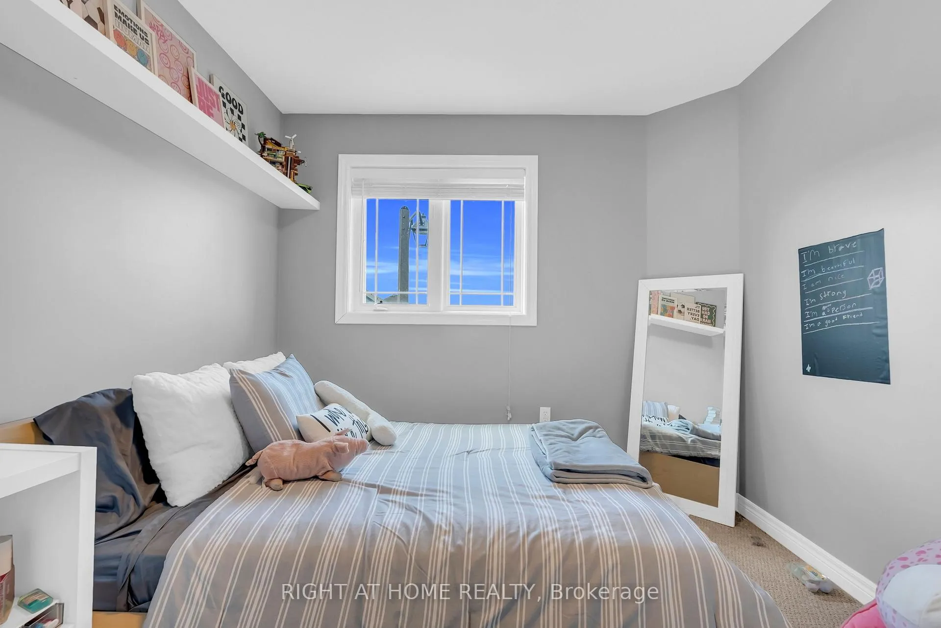 Photo 33 of 9 Periwinkle Drive, Hamilton, Stoney Creek — HOMEH