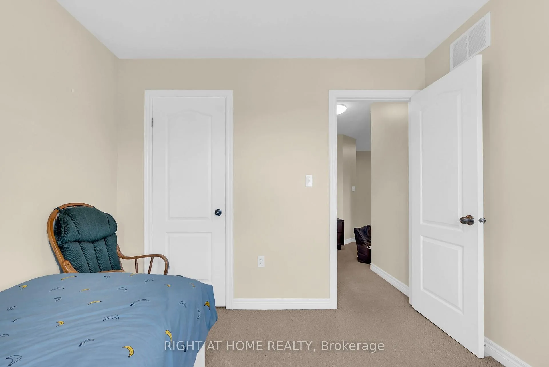 Photo 38 of 9 Periwinkle Drive, Hamilton, Stoney Creek — HOMEH