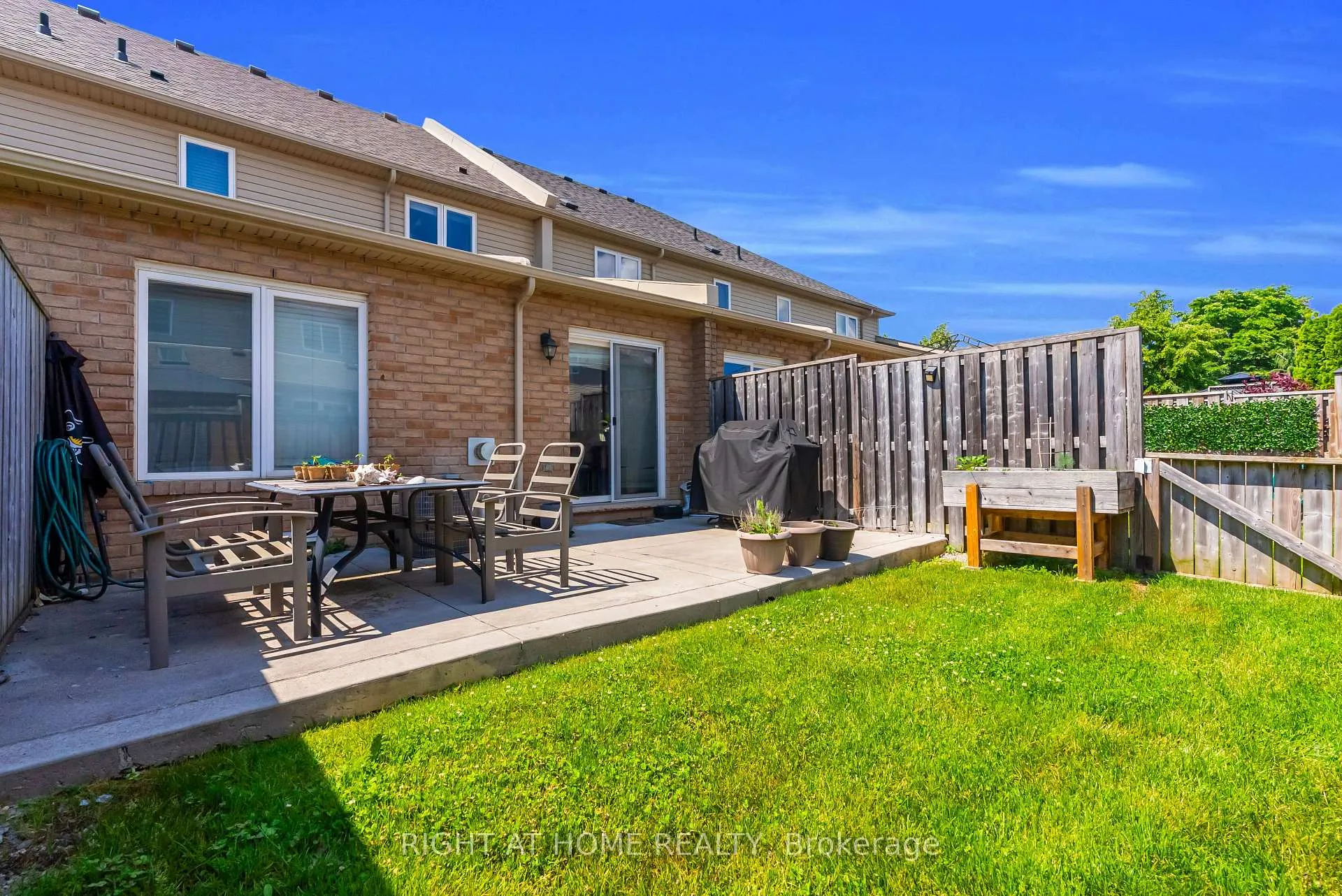 Photo 42 of 9 Periwinkle Drive, Hamilton, Stoney Creek — HOMEH