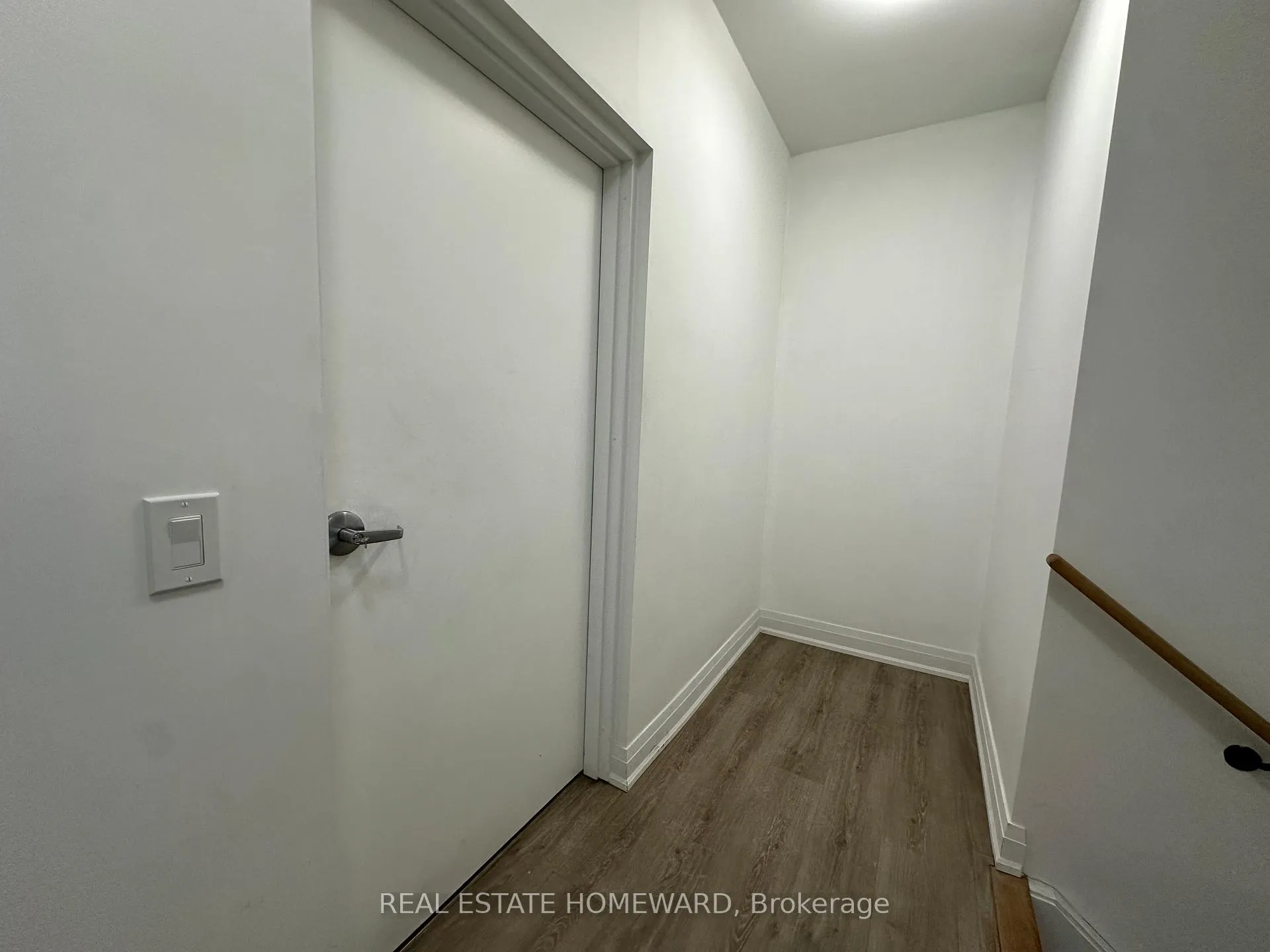 Photo 5 of Unit C103, 5299 Highway 7, Vaughan, Vaughan Grove — HOMEH