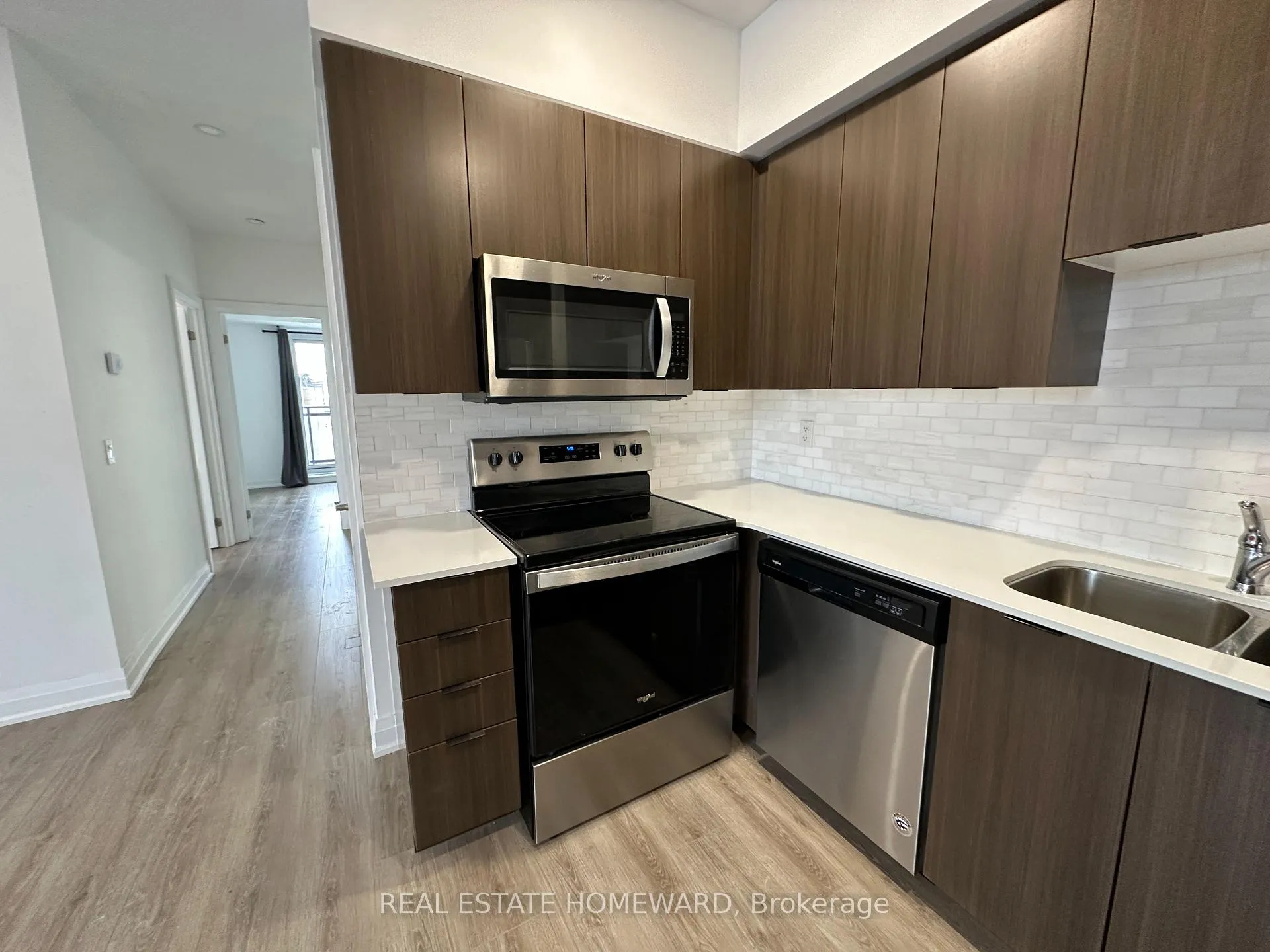 Photo 12 of Unit C103, 5299 Highway 7, Vaughan, Vaughan Grove — HOMEH