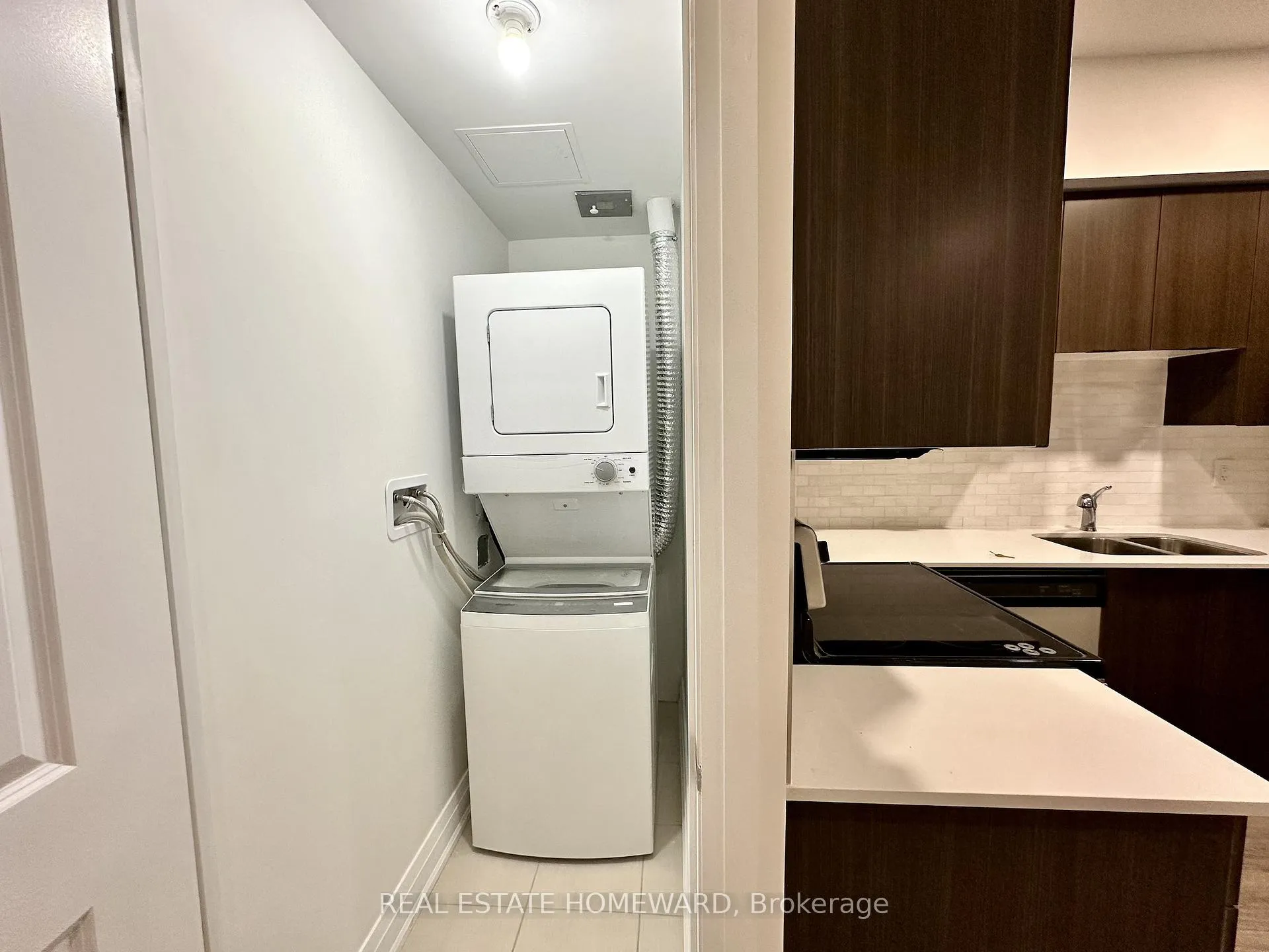 Photo 14 of Unit C103, 5299 Highway 7, Vaughan, Vaughan Grove — HOMEH