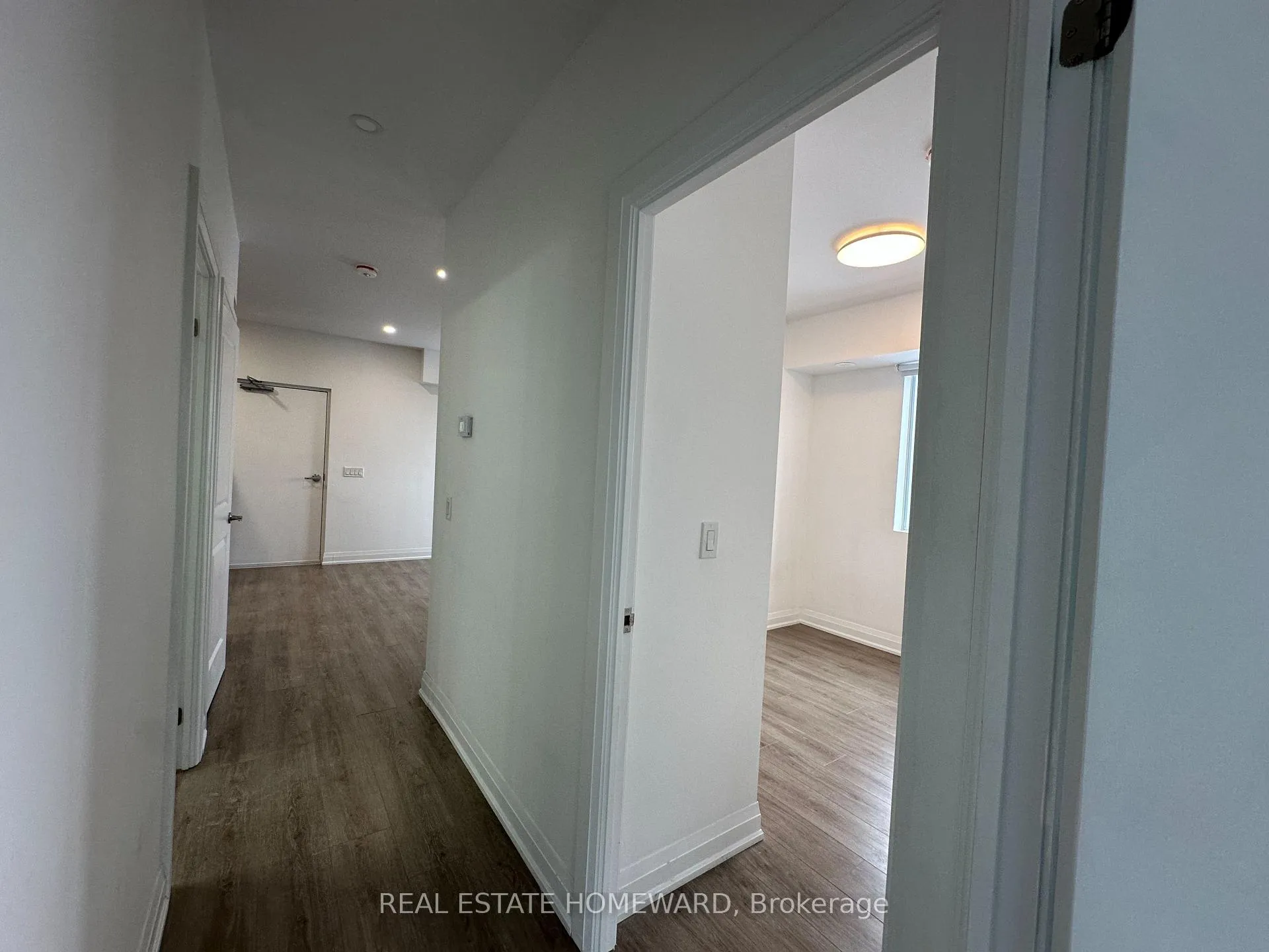 Photo 19 of Unit C103, 5299 Highway 7, Vaughan, Vaughan Grove — HOMEH