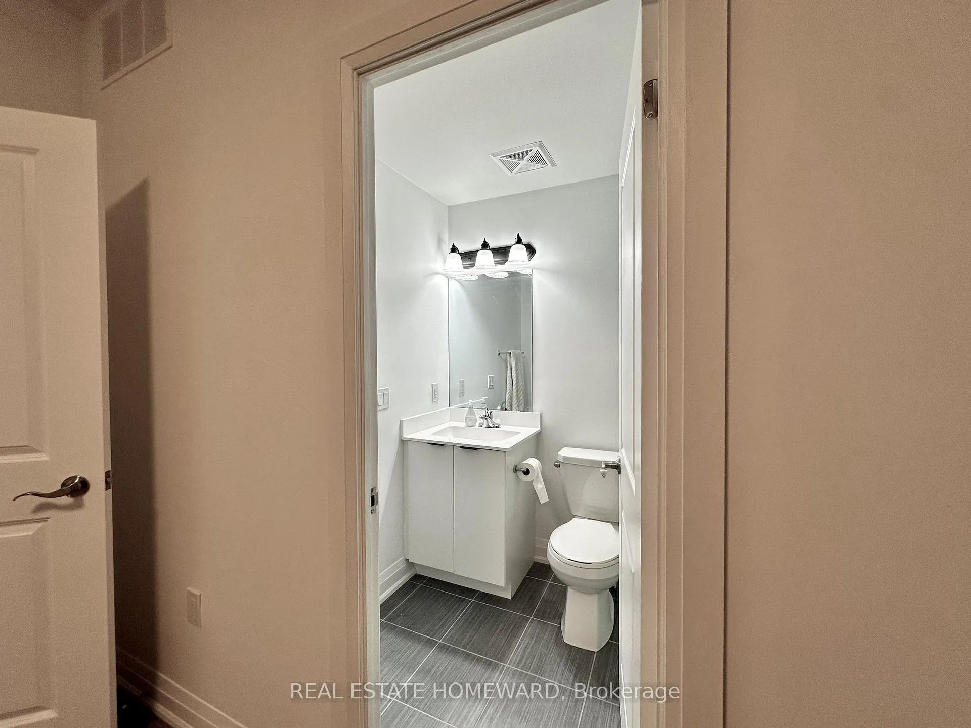 Photo 25 of Unit C103, 5299 Highway 7, Vaughan, Vaughan Grove — HOMEH