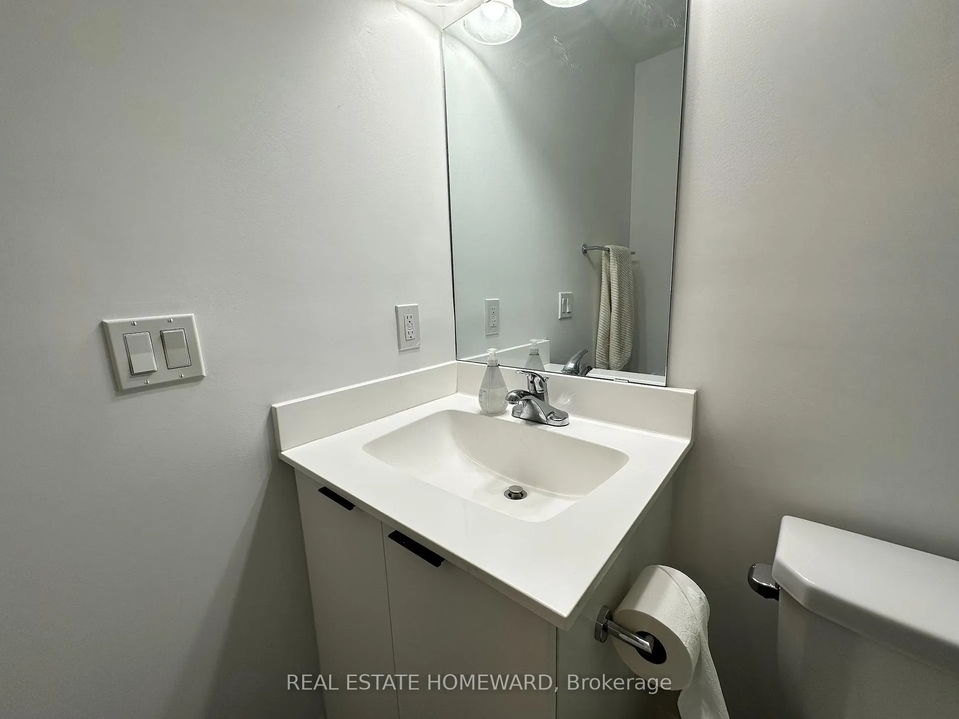 Photo 26 of Unit C103, 5299 Highway 7, Vaughan, Vaughan Grove — HOMEH