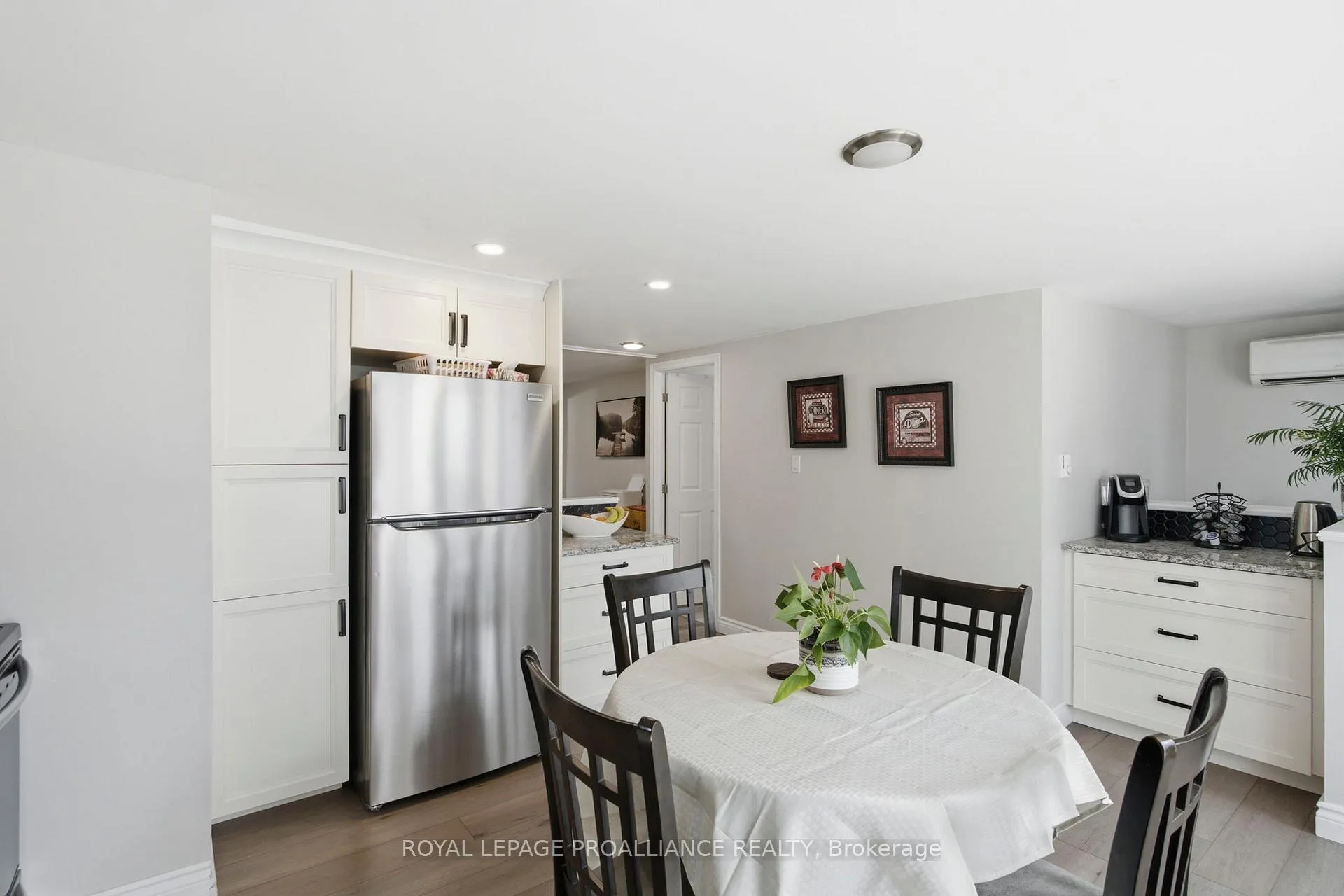 Photo 9 of 209 Helen Street S, Edwardsburgh/Cardinal, Town of Cardinal — HOMEH