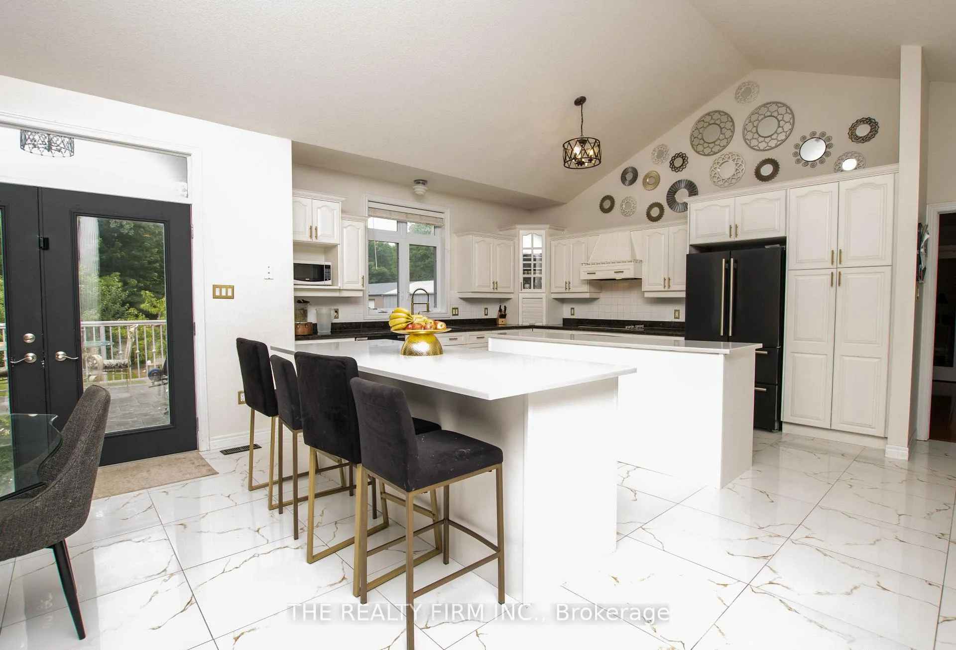 Photo 8 of 24677 Pioneer Line, West Elgin, West Lorne — HOMEH