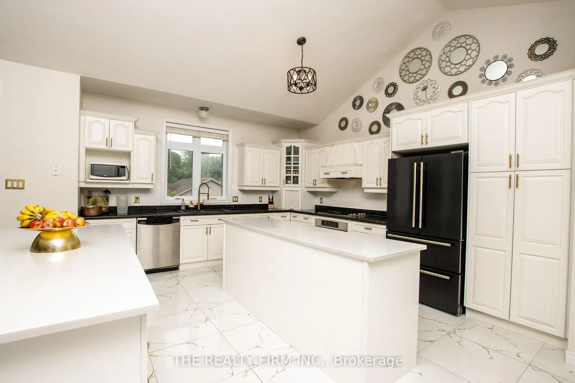 Photo 11 of 24677 Pioneer Line, West Elgin, West Lorne — HOMEH