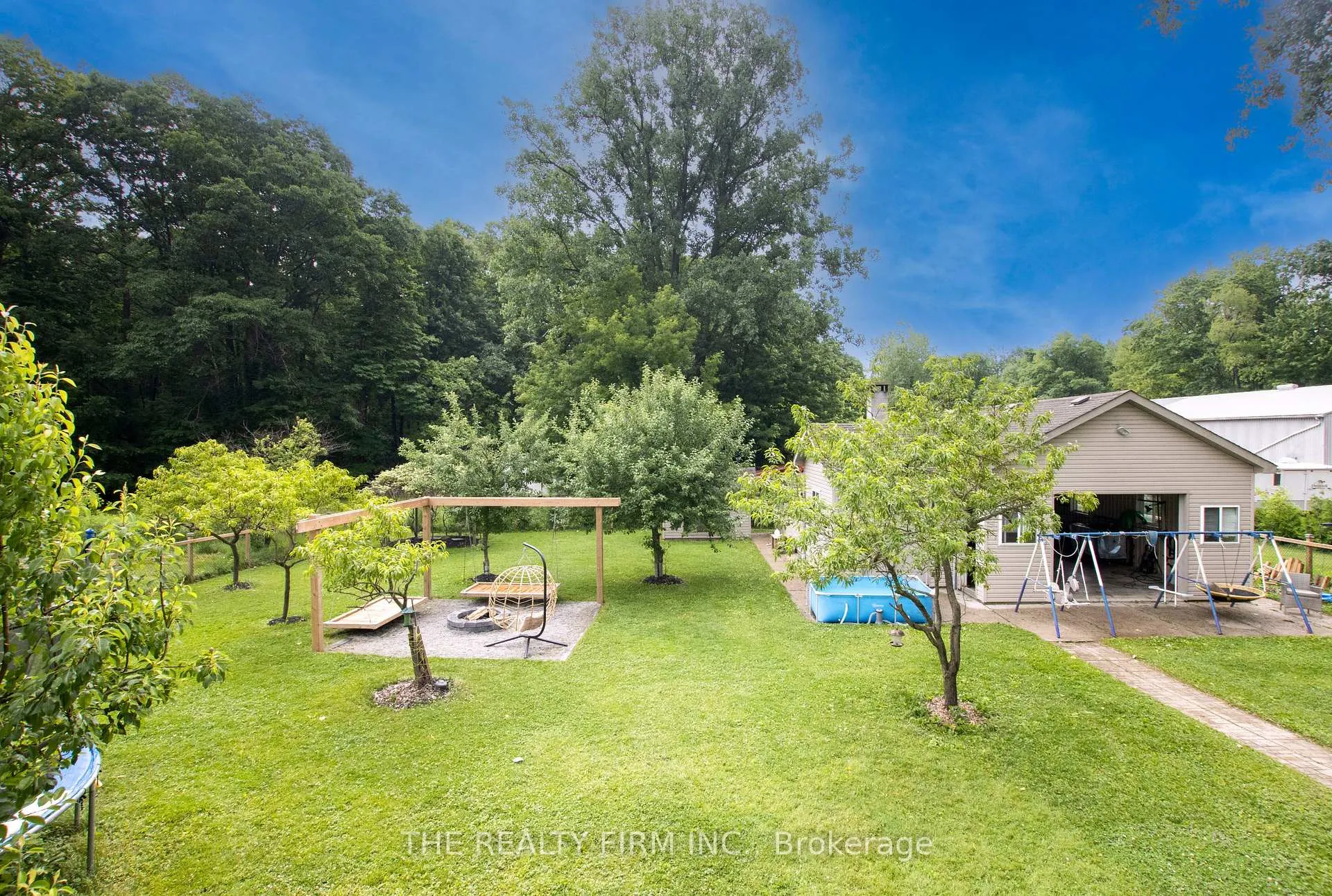 Photo 37 of 24677 Pioneer Line, West Elgin, West Lorne — HOMEH