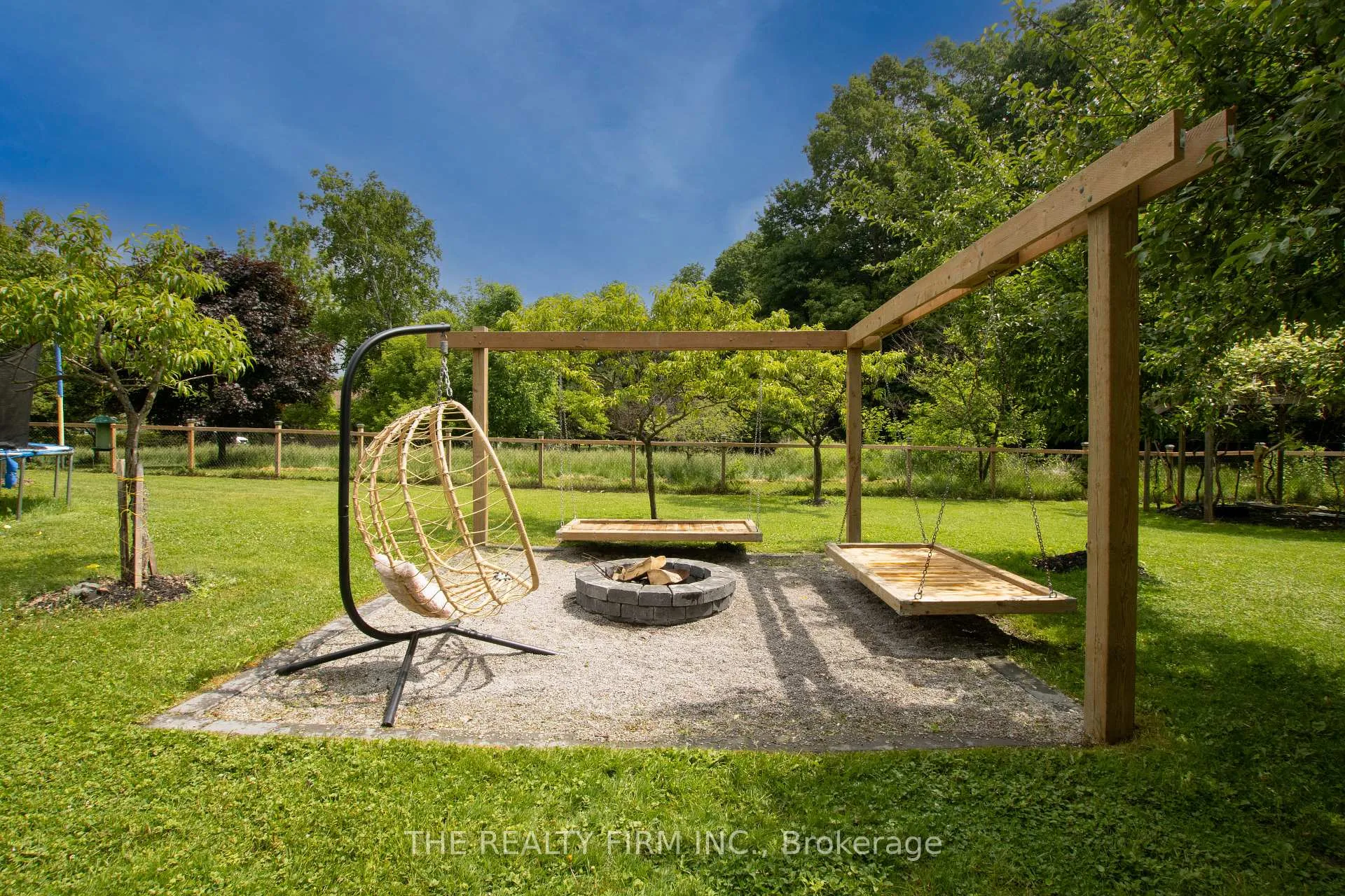 Photo 39 of 24677 Pioneer Line, West Elgin, West Lorne — HOMEH