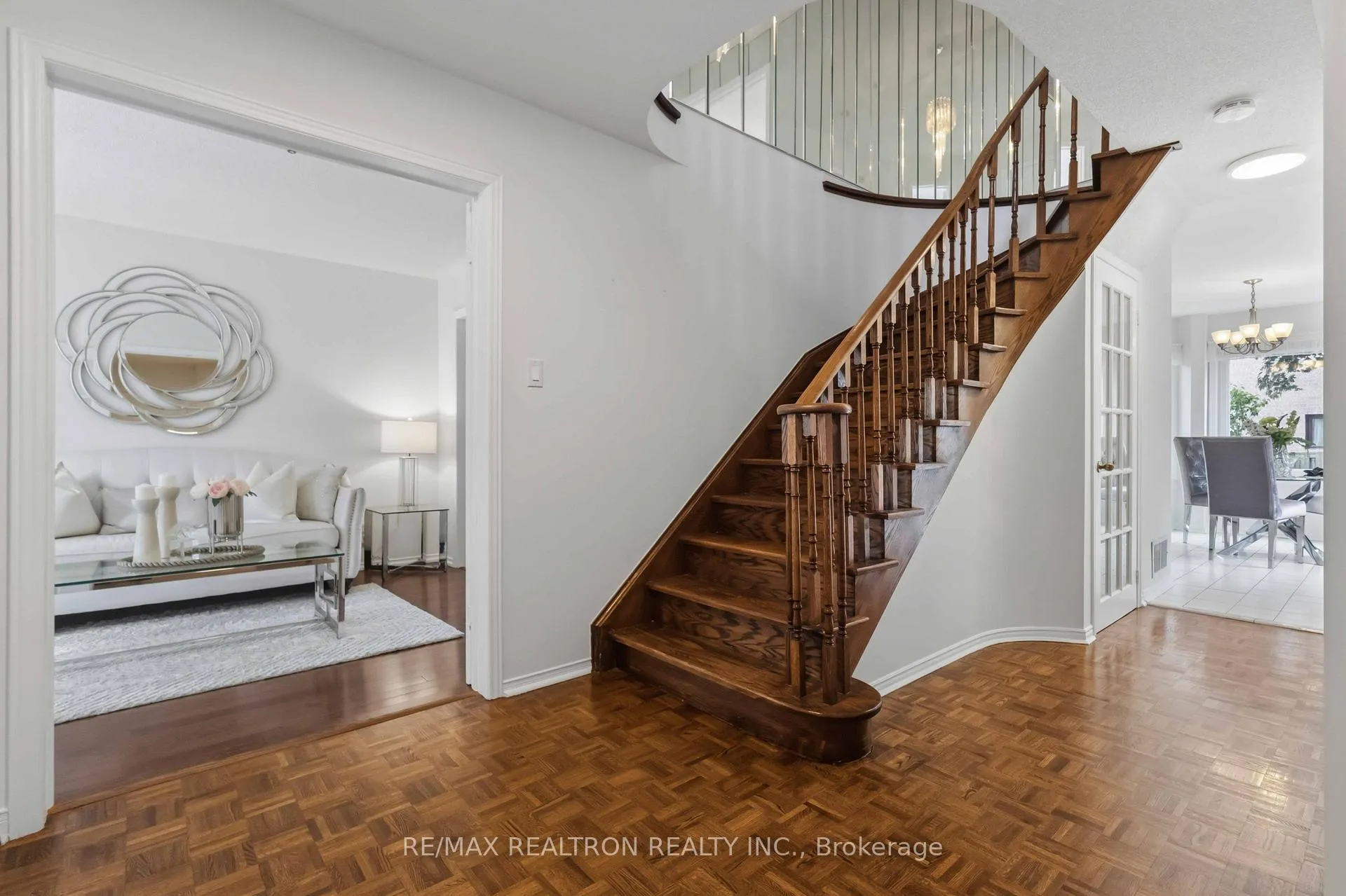 Photo 4 of 857 Hollander Road, Newmarket, Gorham-College Manor — HOMEH