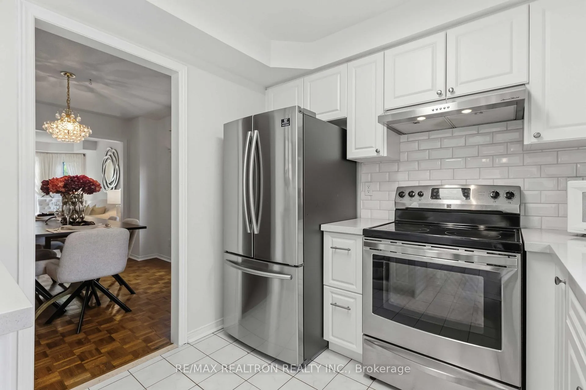 Photo 14 of 857 Hollander Road, Newmarket, Gorham-College Manor — HOMEH