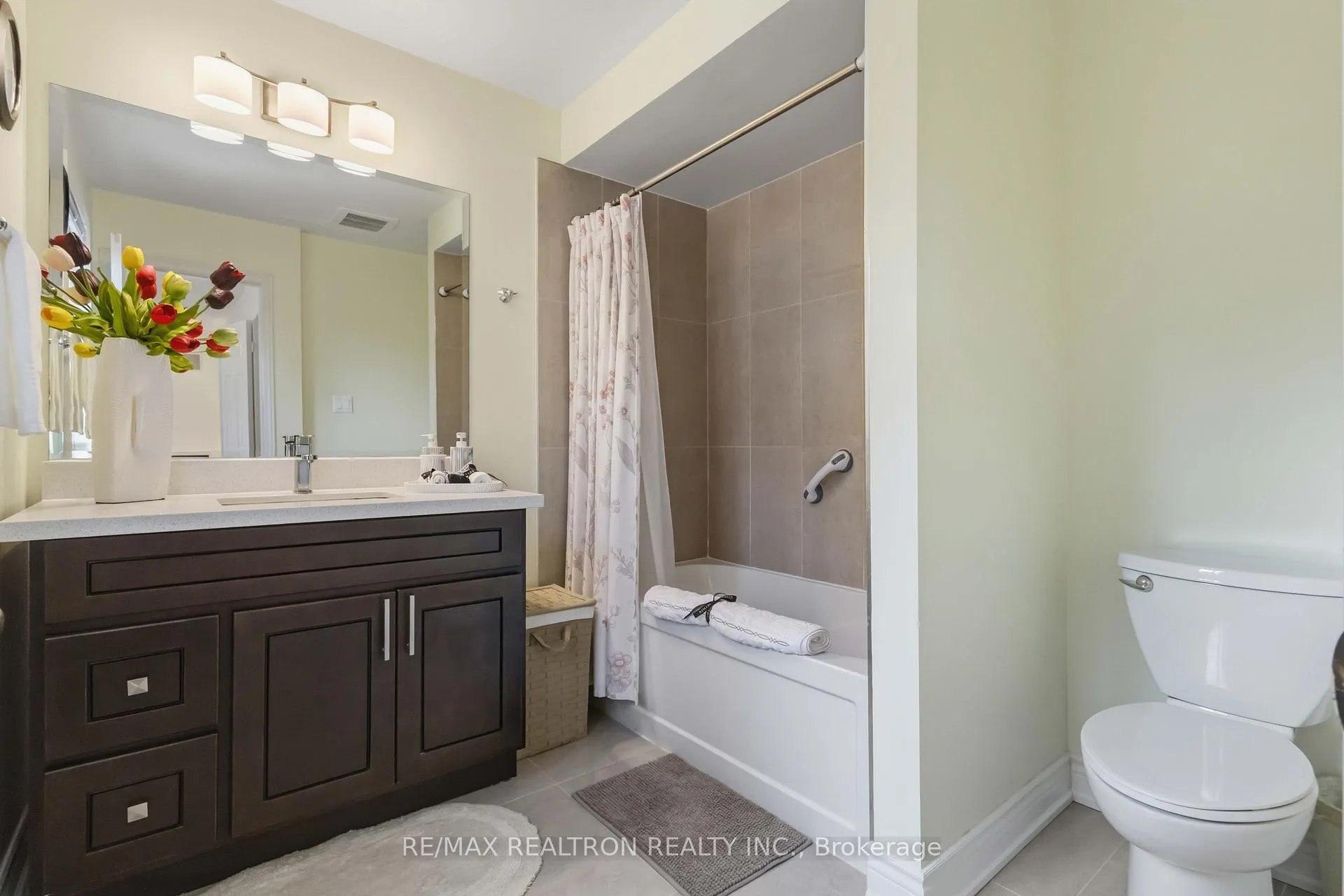 Photo 24 of 857 Hollander Road, Newmarket, Gorham-College Manor — HOMEH