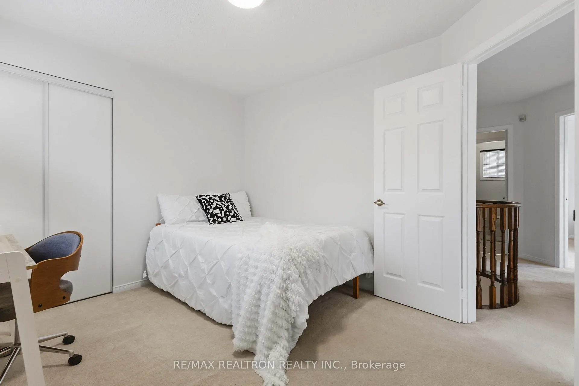 Photo 27 of 857 Hollander Road, Newmarket, Gorham-College Manor — HOMEH