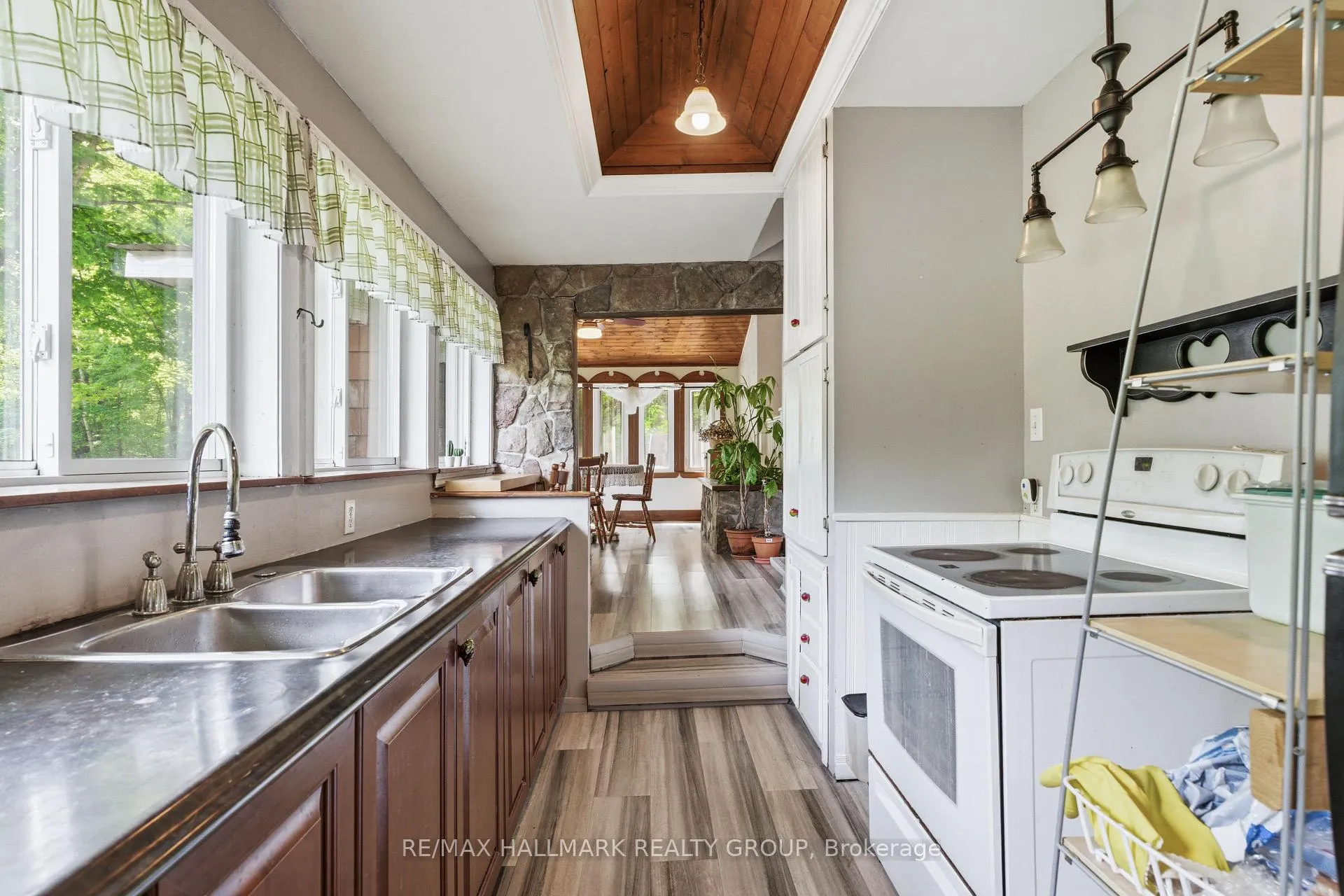 Photo 8 of 5065 County Rd 44, Edwardsburgh/Cardinal, Edwardsburgh/Cardinal Twp — HOMEH