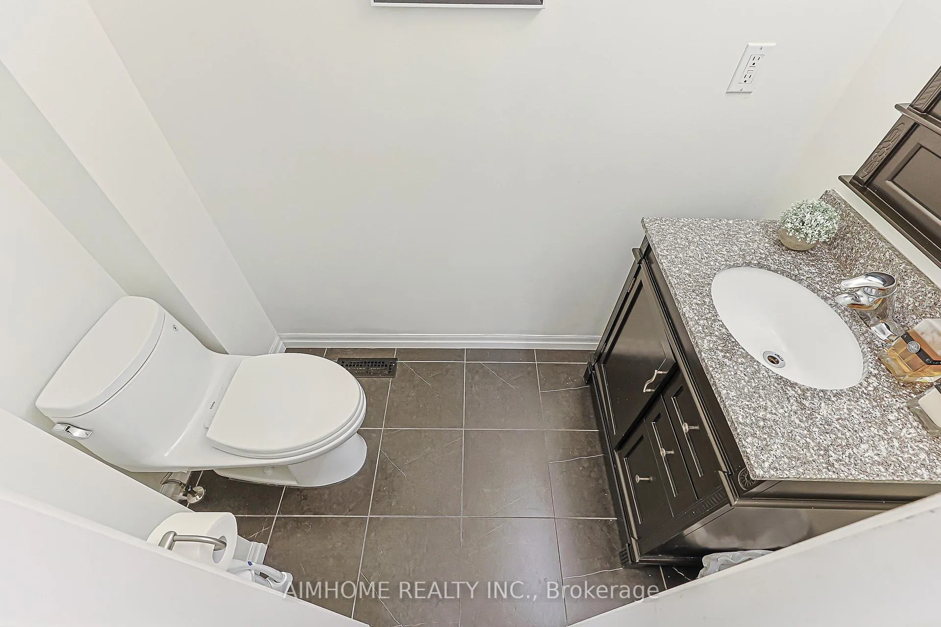Photo 6 of 386 Jones Avenue W, Toronto, Blake-Jones — HOMEH