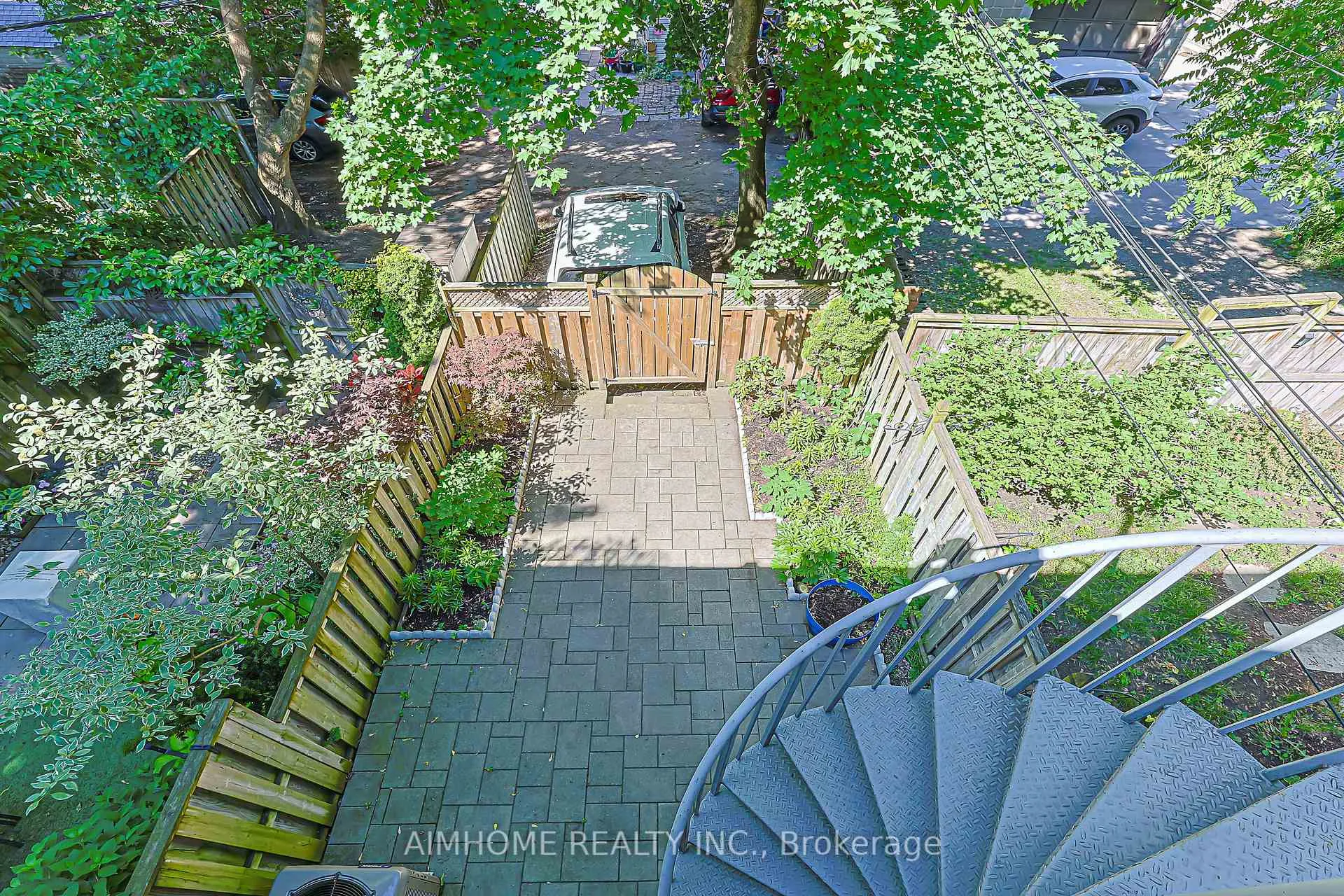 Photo 14 of 386 Jones Avenue W, Toronto, Blake-Jones — HOMEH