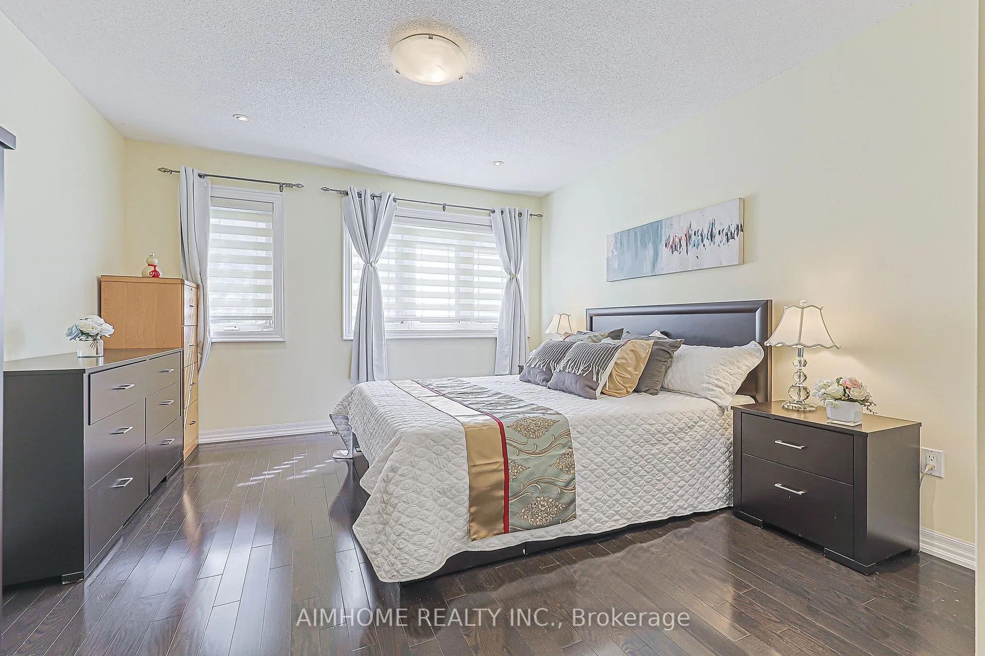 Photo 17 of 386 Jones Avenue W, Toronto, Blake-Jones — HOMEH