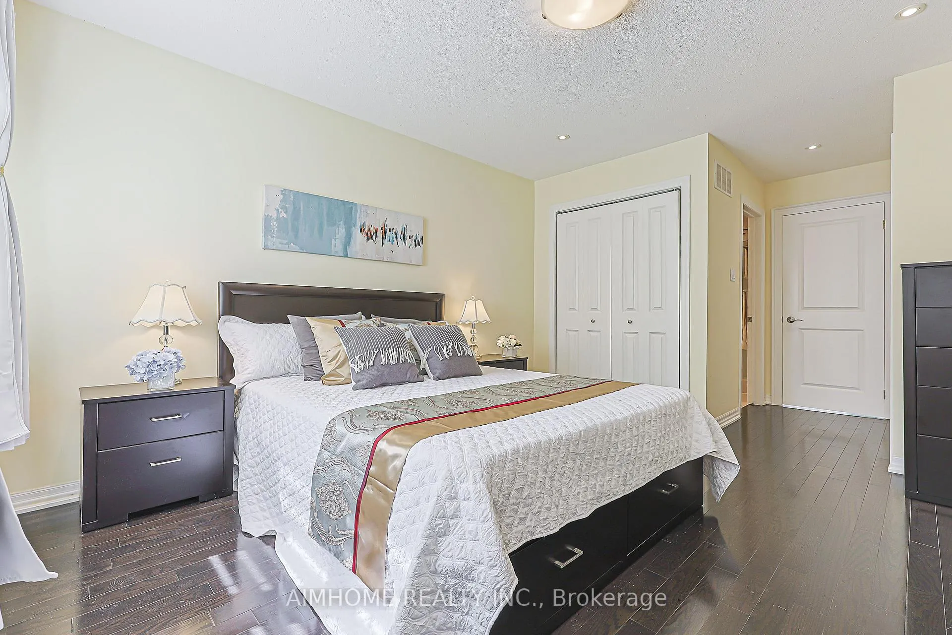 Photo 18 of 386 Jones Avenue W, Toronto, Blake-Jones — HOMEH