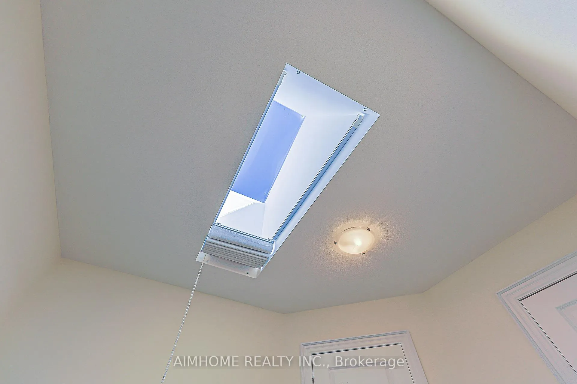 Photo 25 of 386 Jones Avenue W, Toronto, Blake-Jones — HOMEH