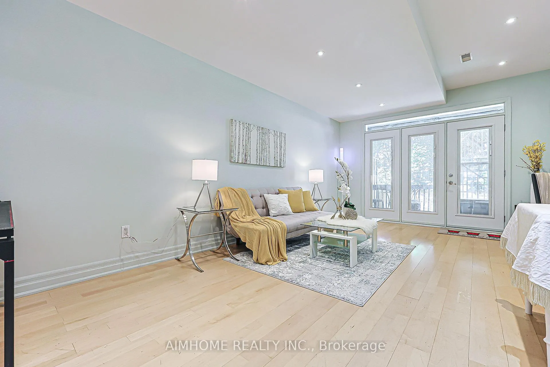Photo 33 of 386 Jones Avenue W, Toronto, Blake-Jones — HOMEH