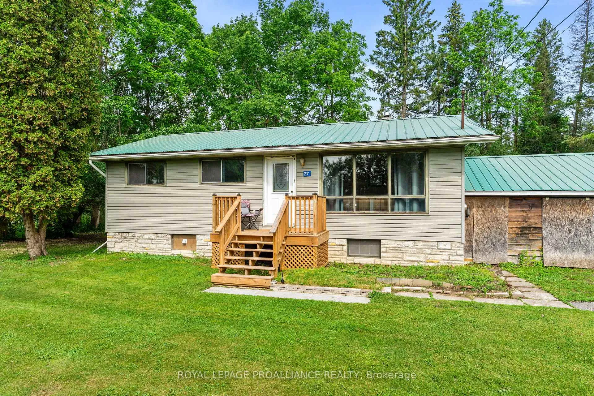 Photo 2 of 29 Bayview Lane, Smiths Falls, Smiths Falls — HOMEH