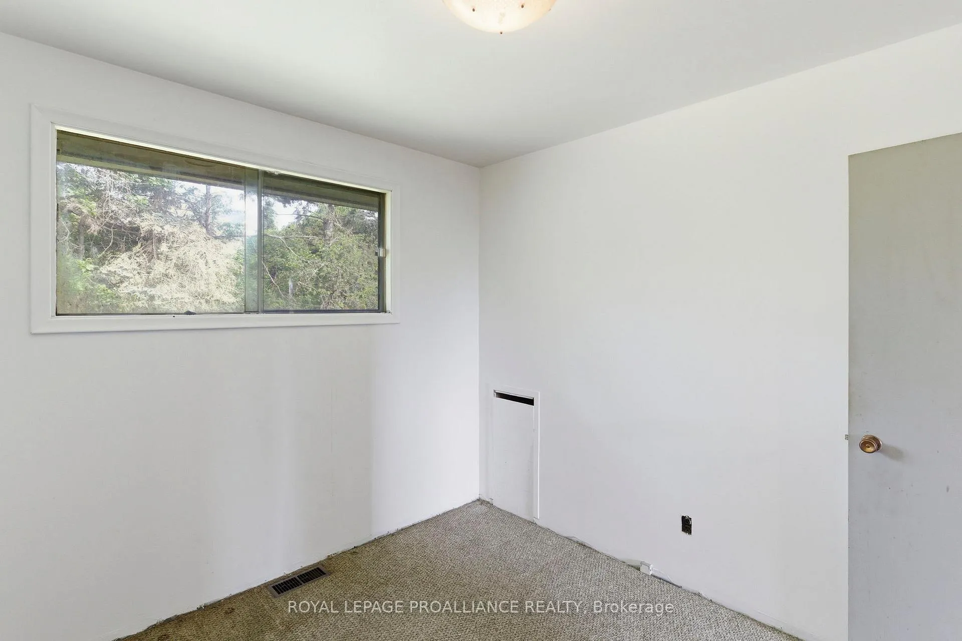 Photo 18 of 29 Bayview Lane, Smiths Falls, Smiths Falls — HOMEH