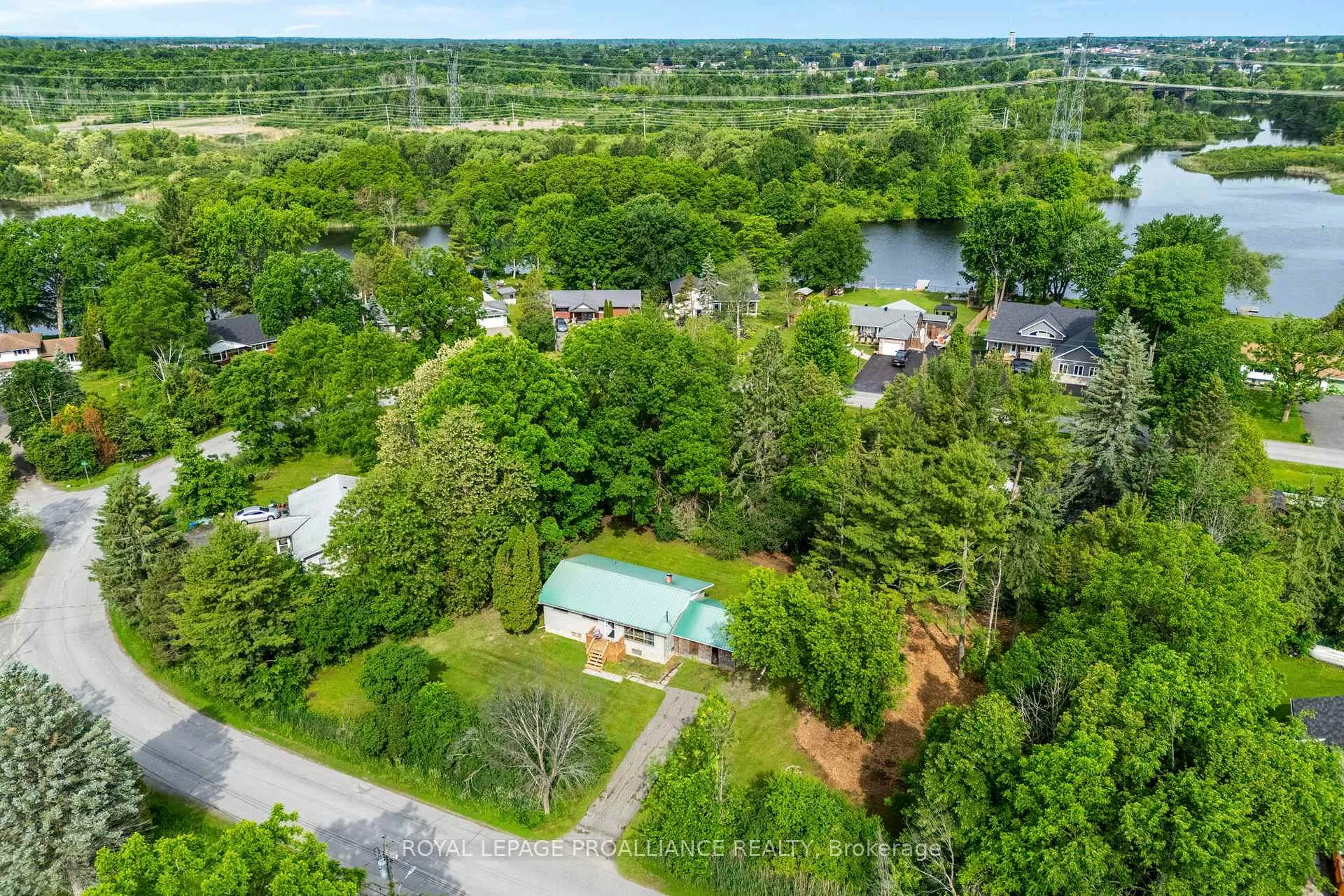 Photo 26 of 29 Bayview Lane, Smiths Falls, Smiths Falls — HOMEH