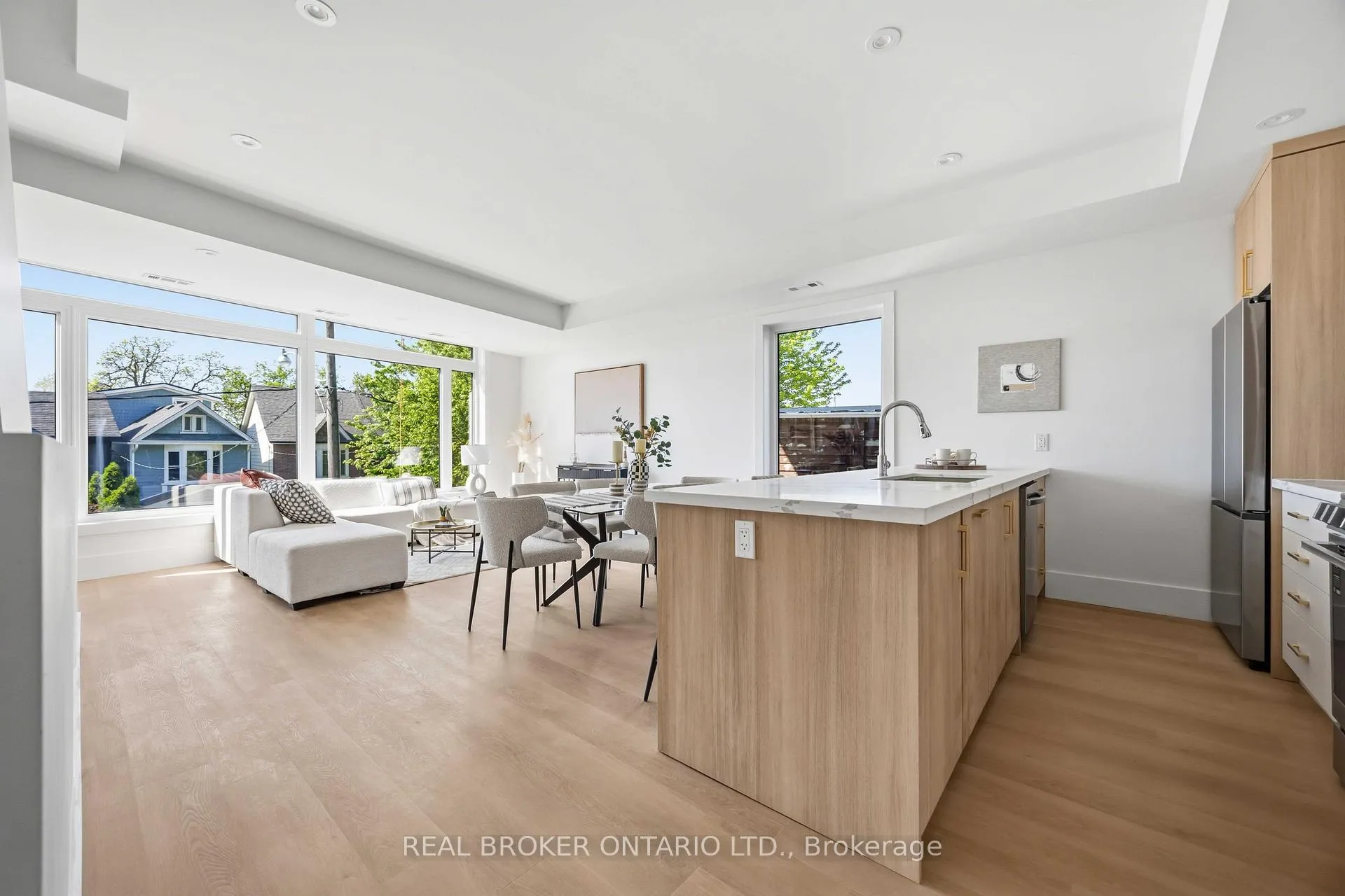 Photo 4 of Unit D, 102 Boultbee Avenue, Toronto, Blake-Jones — HOMEH
