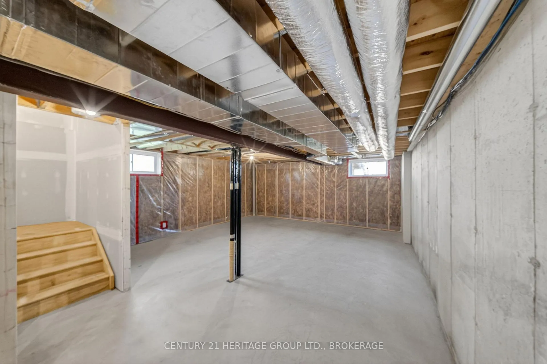 Photo 35 of 1407 Summer Street, Kingston, Kingston East (Incl Barret Crt) — HOMEH