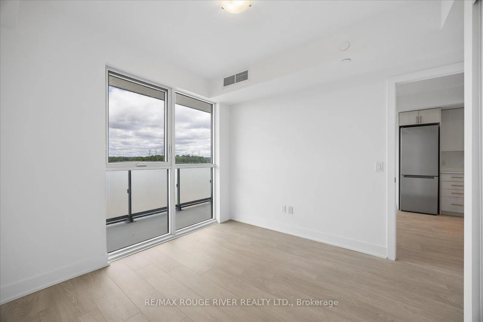 Photo 17 of Unit 728, 2545 Simcoe Street N, Oshawa, Windfields — HOMEH