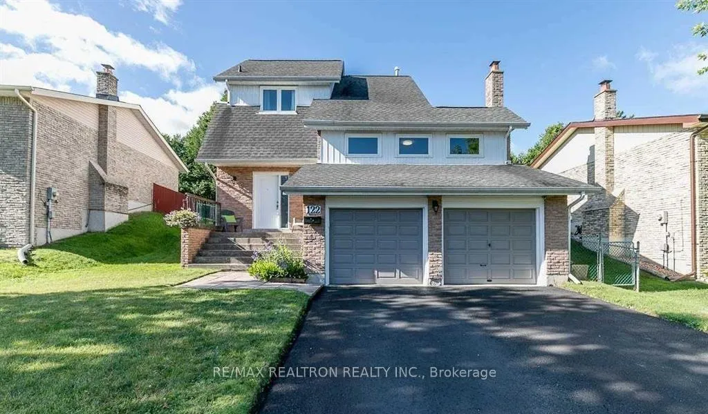 Photo 1 of 122 Rutledge Avenue, Newmarket, Huron Heights-Leslie Valley — HOMEH