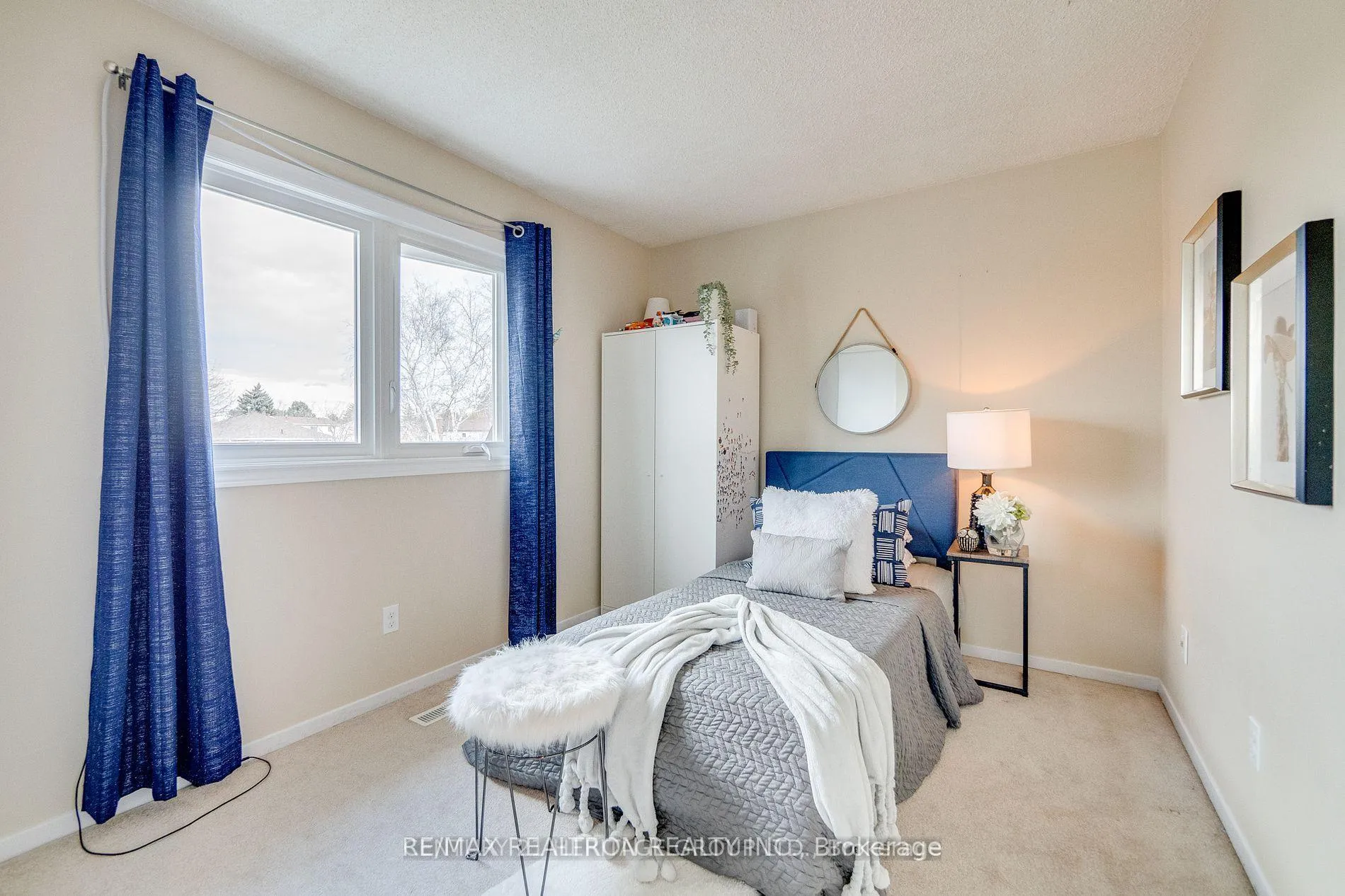 Photo 15 of 122 Rutledge Avenue, Newmarket, Huron Heights-Leslie Valley — HOMEH