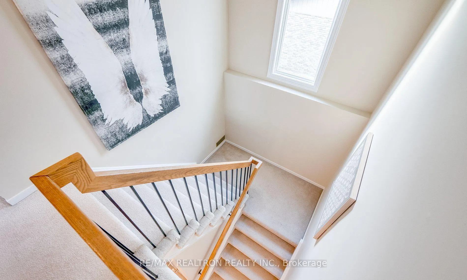 Photo 17 of 122 Rutledge Avenue, Newmarket, Huron Heights-Leslie Valley — HOMEH