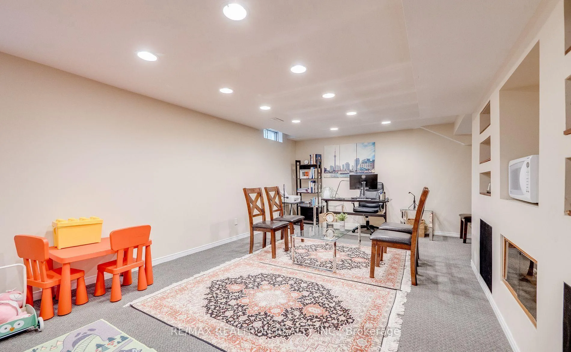 Photo 34 of 122 Rutledge Avenue, Newmarket, Huron Heights-Leslie Valley — HOMEH