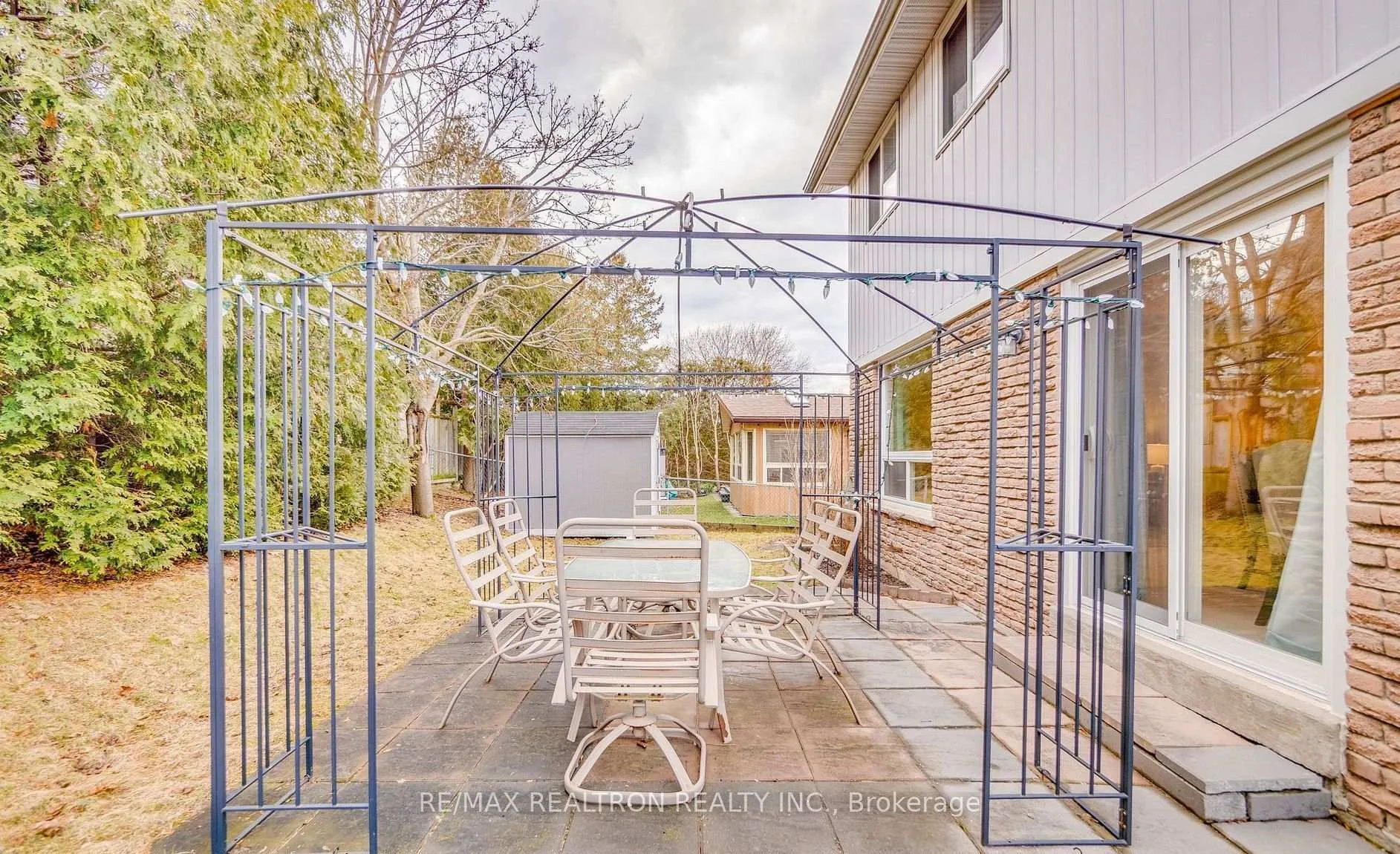 Photo 39 of 122 Rutledge Avenue, Newmarket, Huron Heights-Leslie Valley — HOMEH