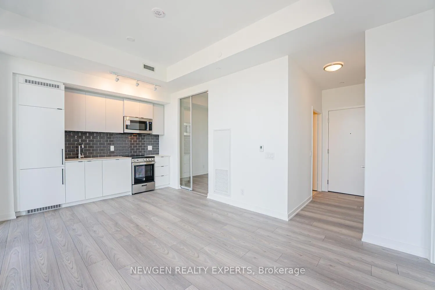 Photo 10 of Unit 1203, 285 Dufferin Street, Toronto, South Parkdale — HOMEH