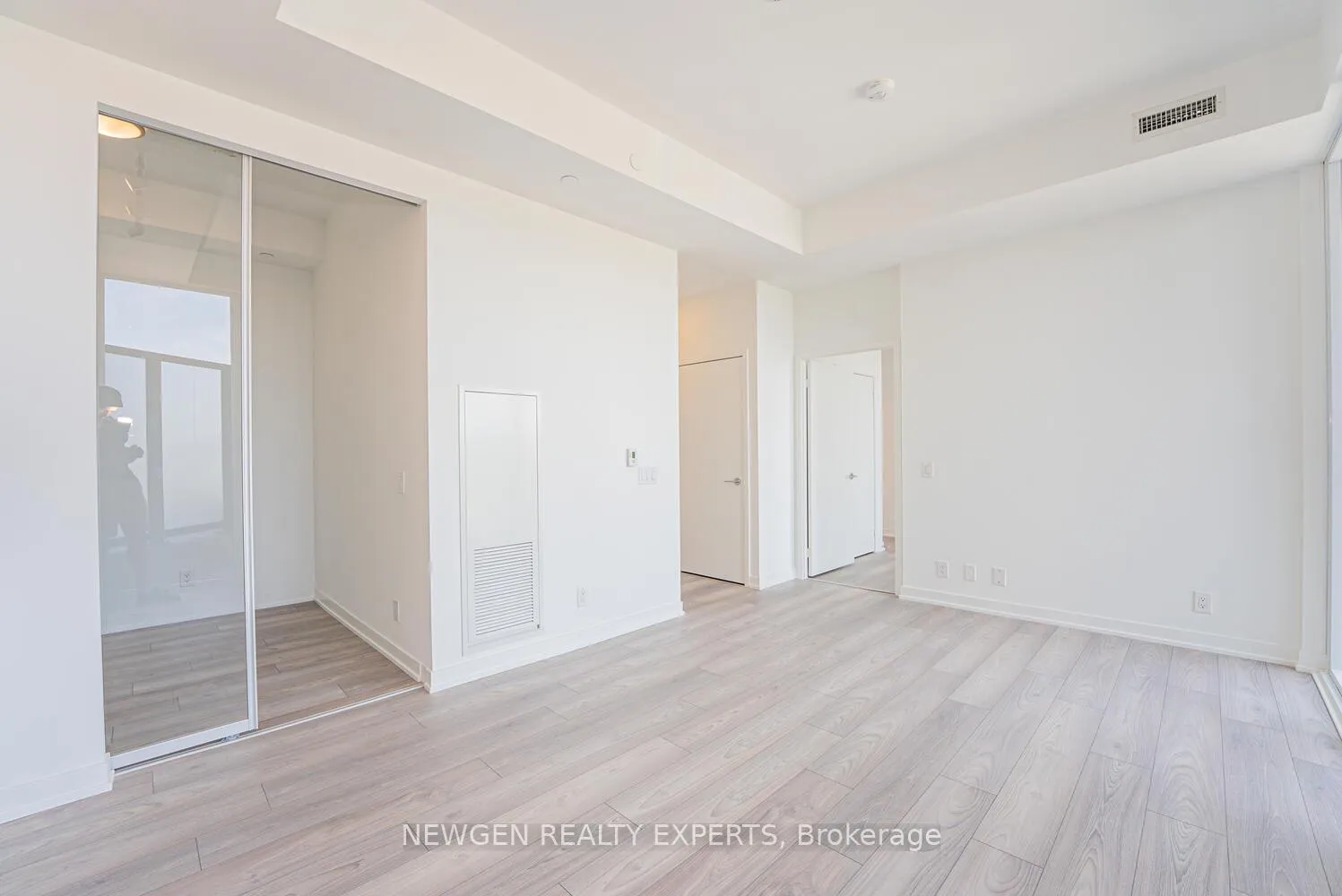 Photo 11 of Unit 1203, 285 Dufferin Street, Toronto, South Parkdale — HOMEH