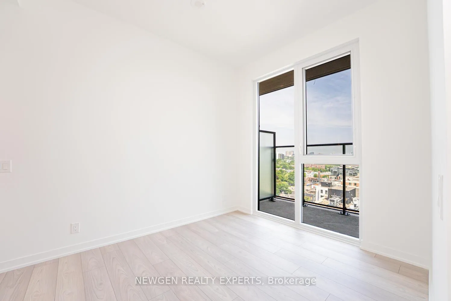 Photo 19 of Unit 1203, 285 Dufferin Street, Toronto, South Parkdale — HOMEH