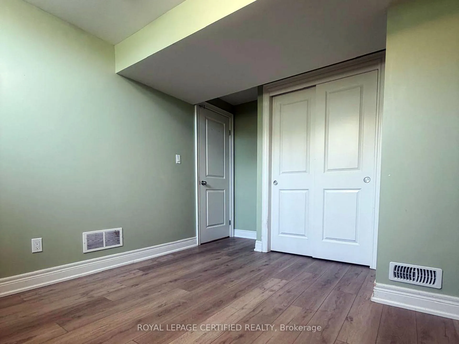 Photo 14 of Unit BSMT, 14 Overholt Drive, Thorold, Hurricane/Merrittville — HOMEH