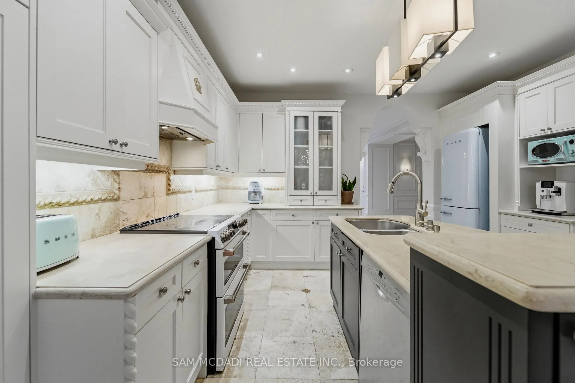 Photo 10 of 5481 Middleport Crescent, Mississauga, Hurontario — HOMEH