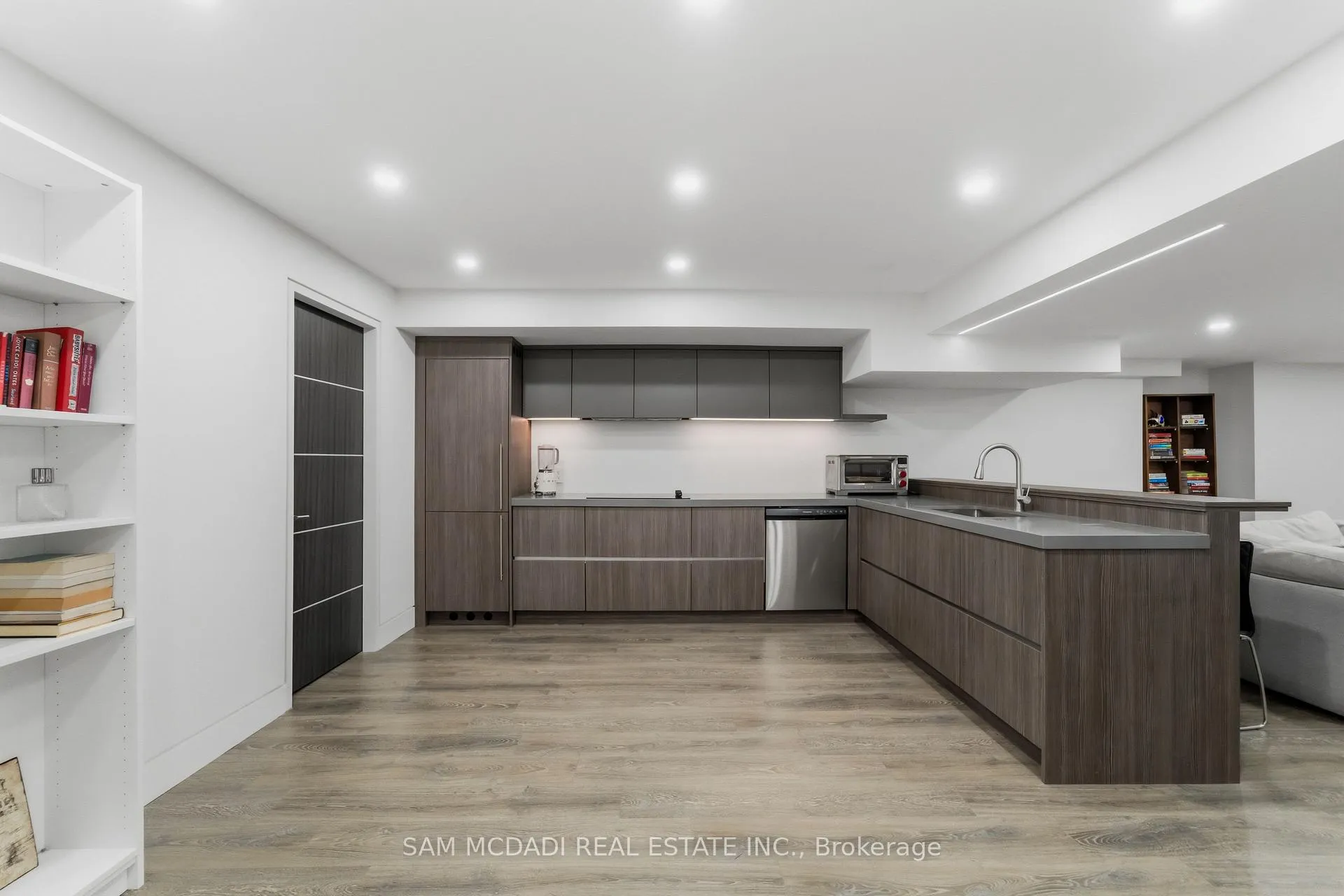 Photo 31 of 5481 Middleport Crescent, Mississauga, Hurontario — HOMEH