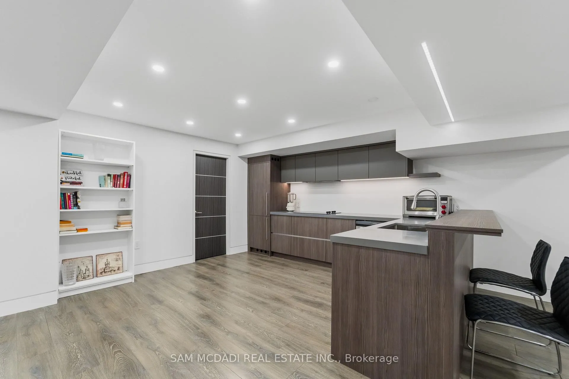 Photo 32 of 5481 Middleport Crescent, Mississauga, Hurontario — HOMEH