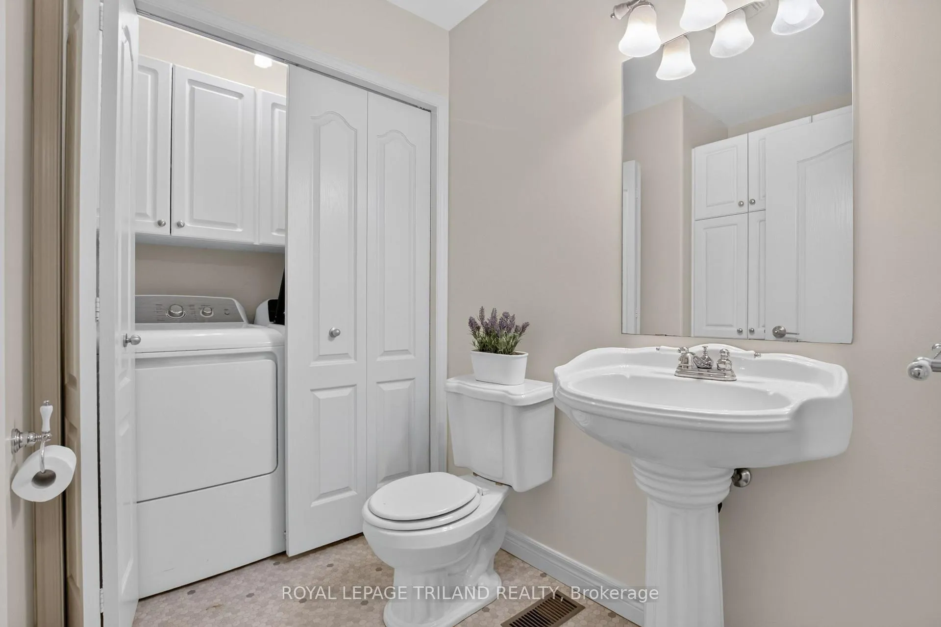 Photo 8 of Unit 14, 87 Donker Drive, St. Thomas — HOMEH
