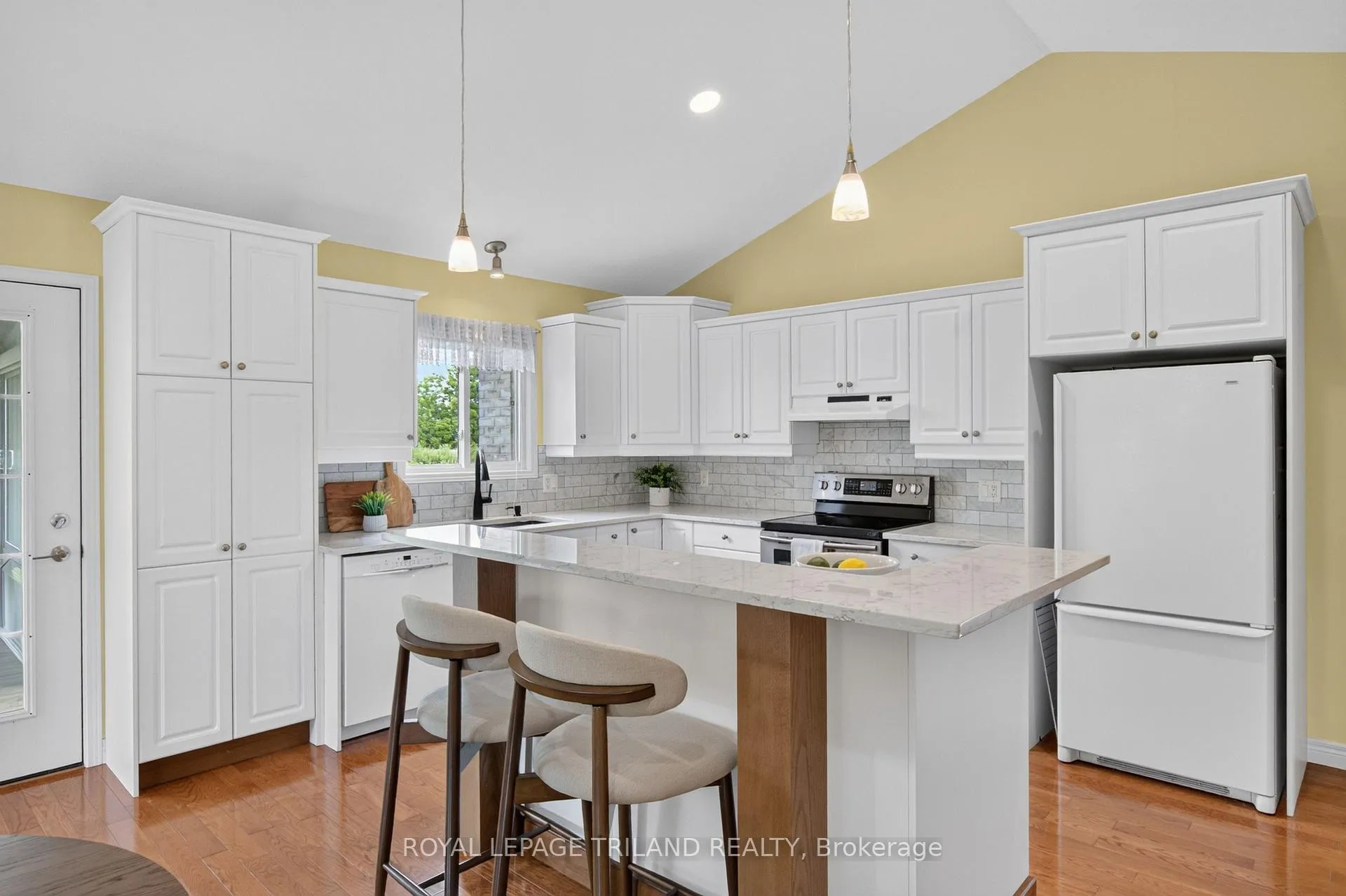 Photo 13 of Unit 14, 87 Donker Drive, St. Thomas — HOMEH