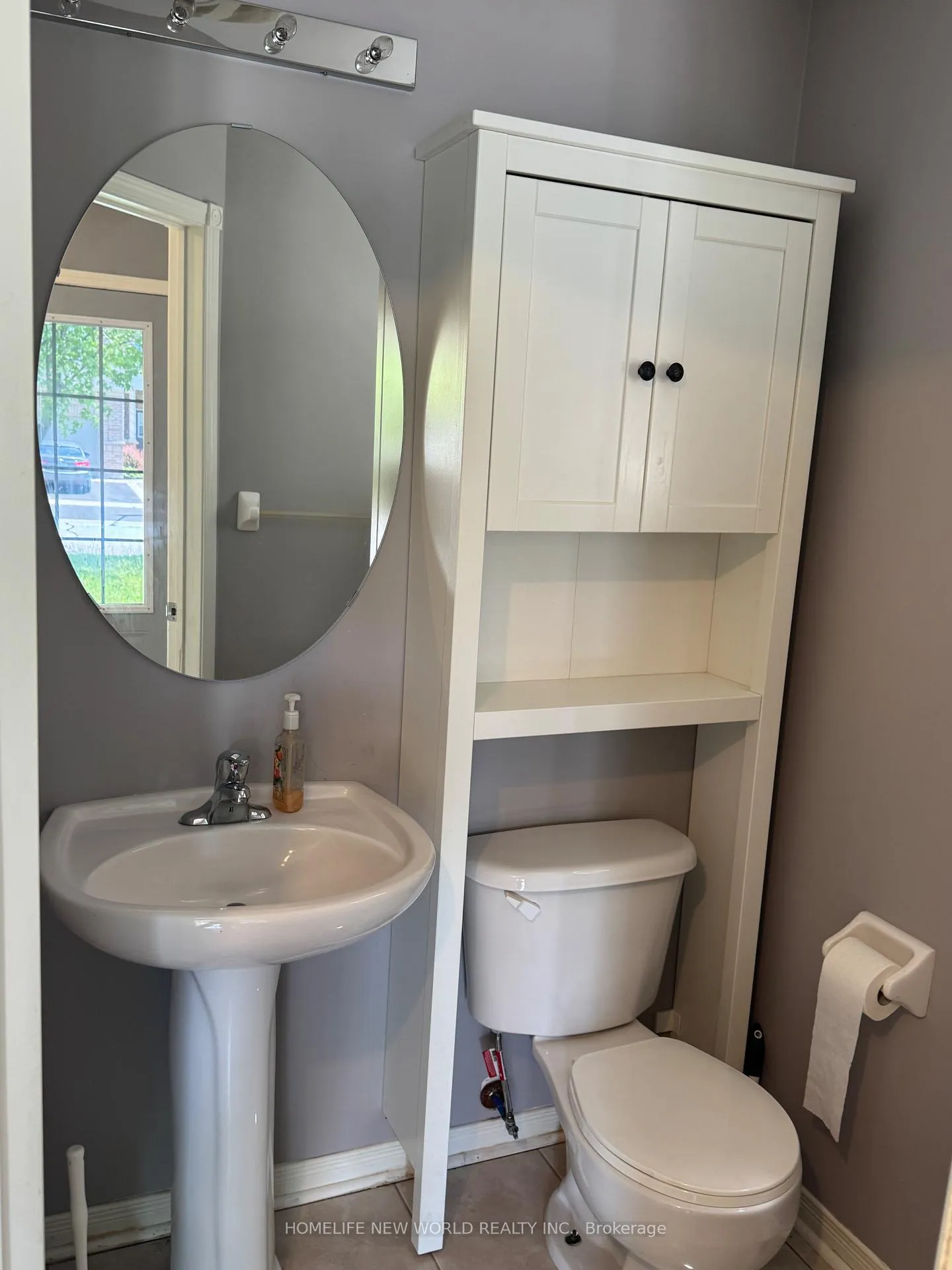 Photo 3 of 1284 Gyatt Crescent, Oshawa, Pinecrest — HOMEH