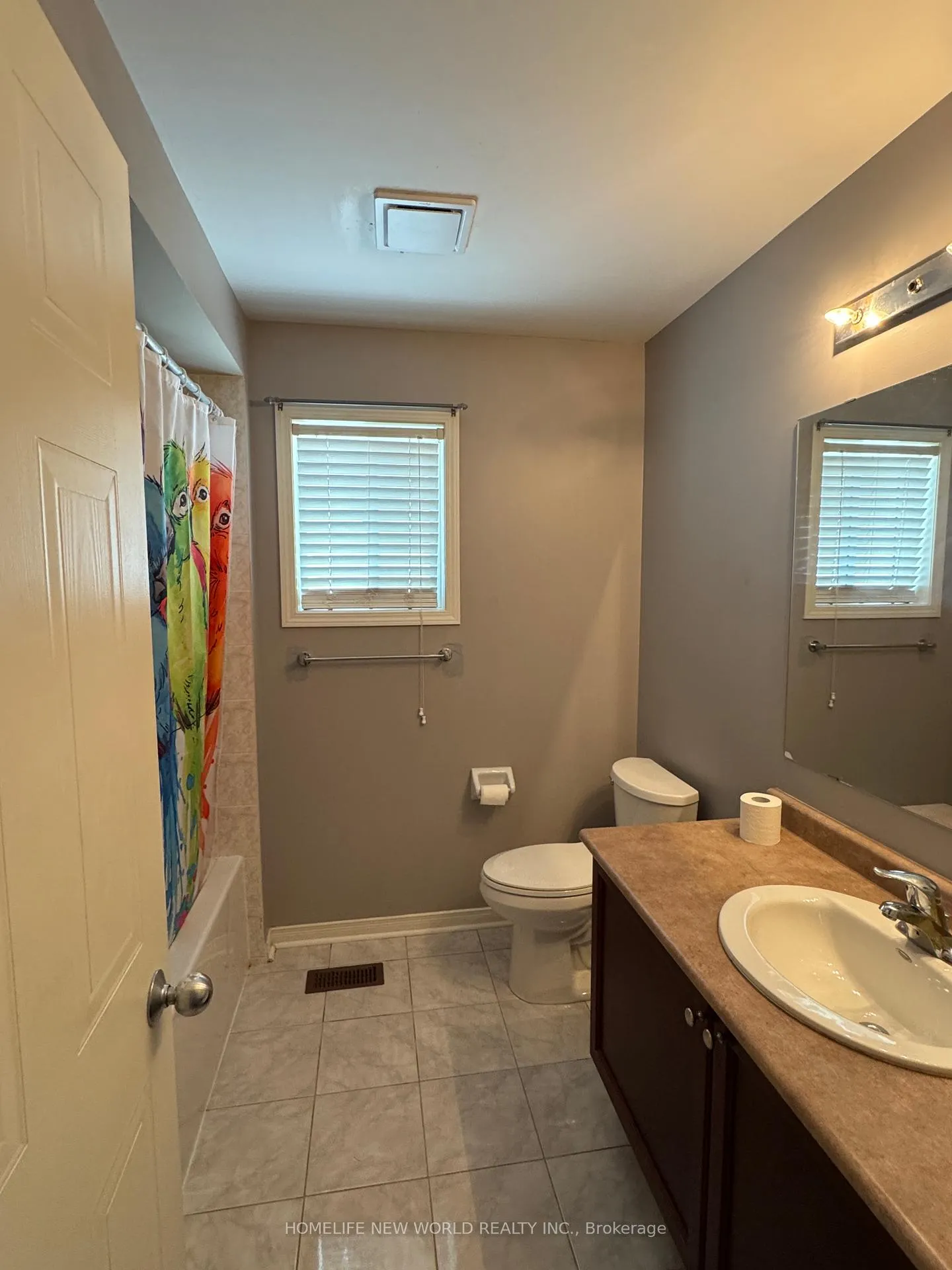 Photo 14 of 1284 Gyatt Crescent, Oshawa, Pinecrest — HOMEH