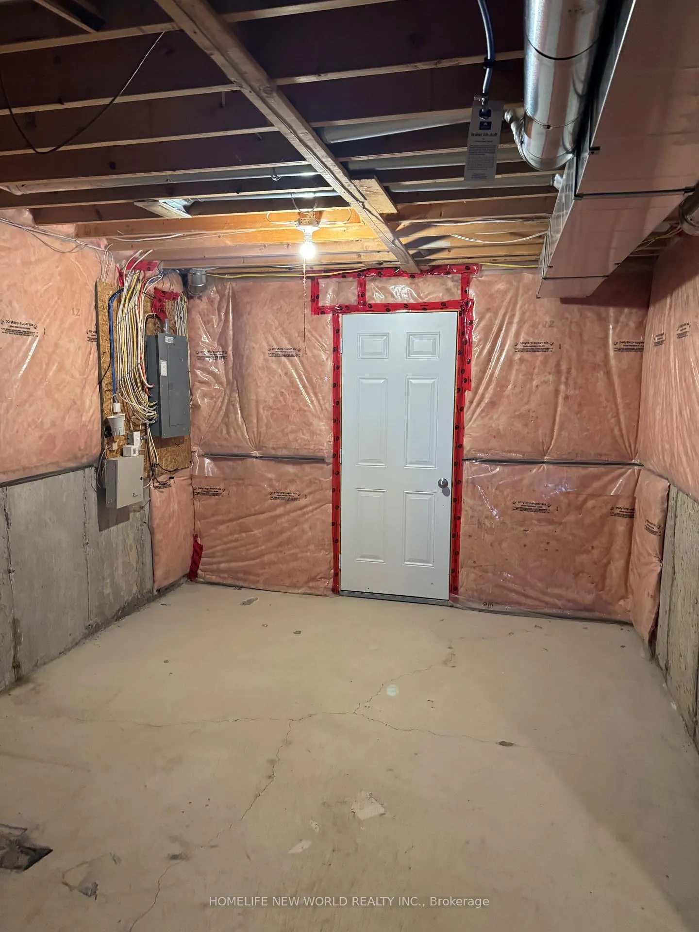 Photo 21 of 1284 Gyatt Crescent, Oshawa, Pinecrest — HOMEH