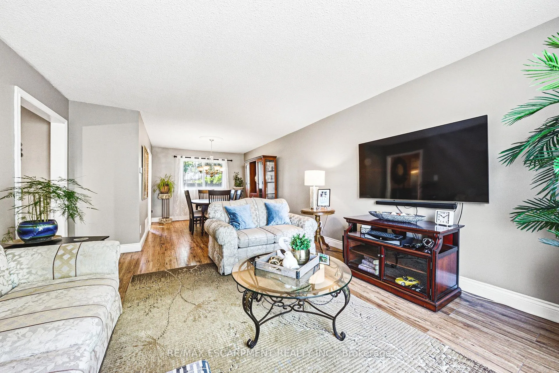 Photo 6 of 2231 Sandringham Drive, Burlington, Mountainside — HOMEH